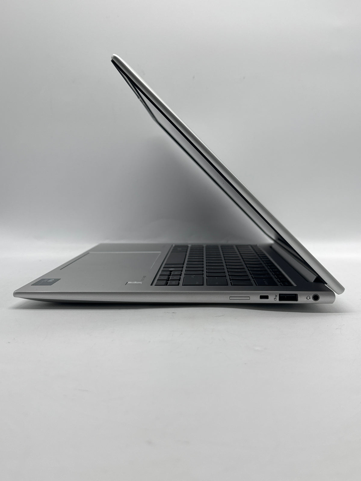 HP EliteBook 840 G11 14" Intel Core Ultra 7 165U 32GB RAM 512GB SSD Silver - MDM Locked