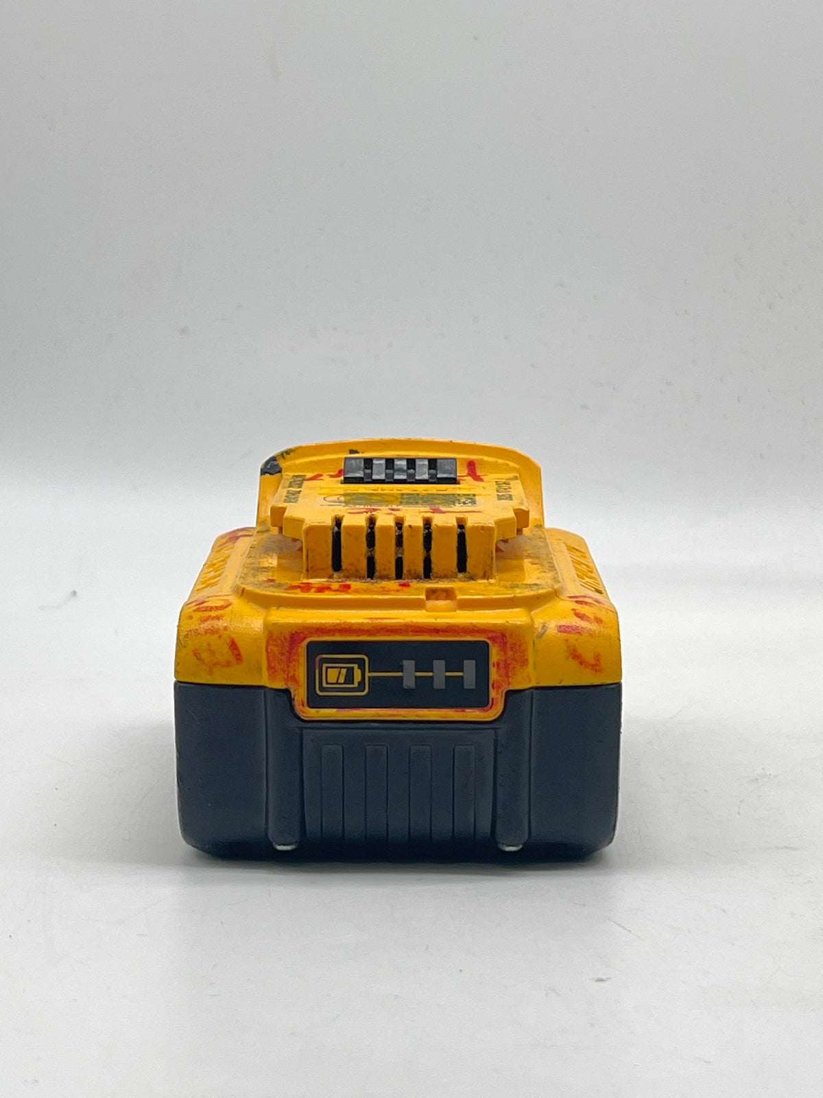 DeWalt DCB204 20V MAX 4Ah Battery - Used