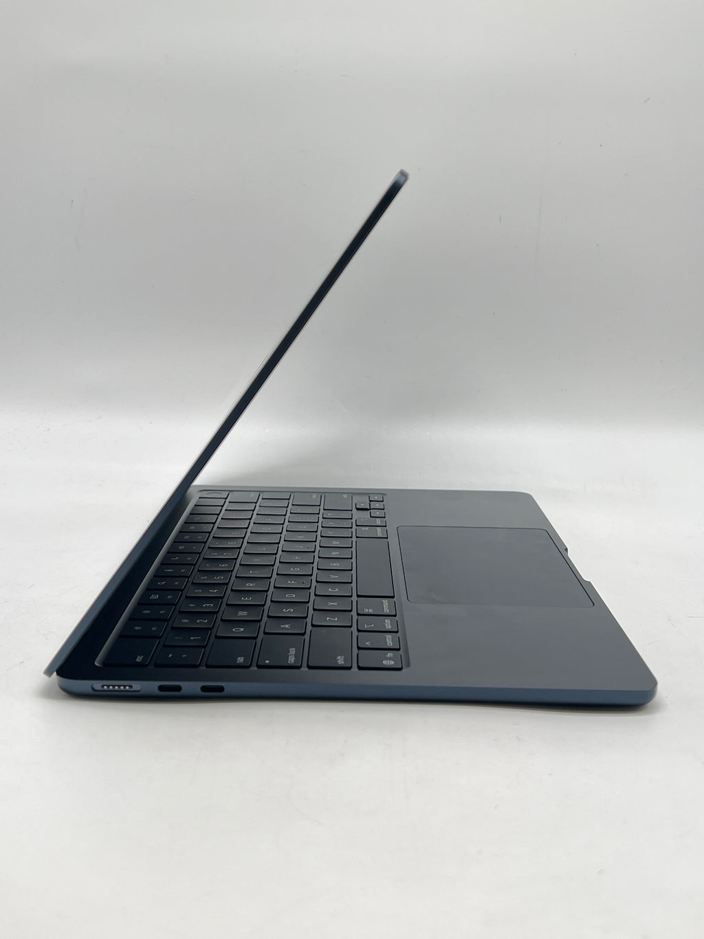 Apple MacBook Air 13" M4 A3240 16GB RAM 256GB SSD - Used