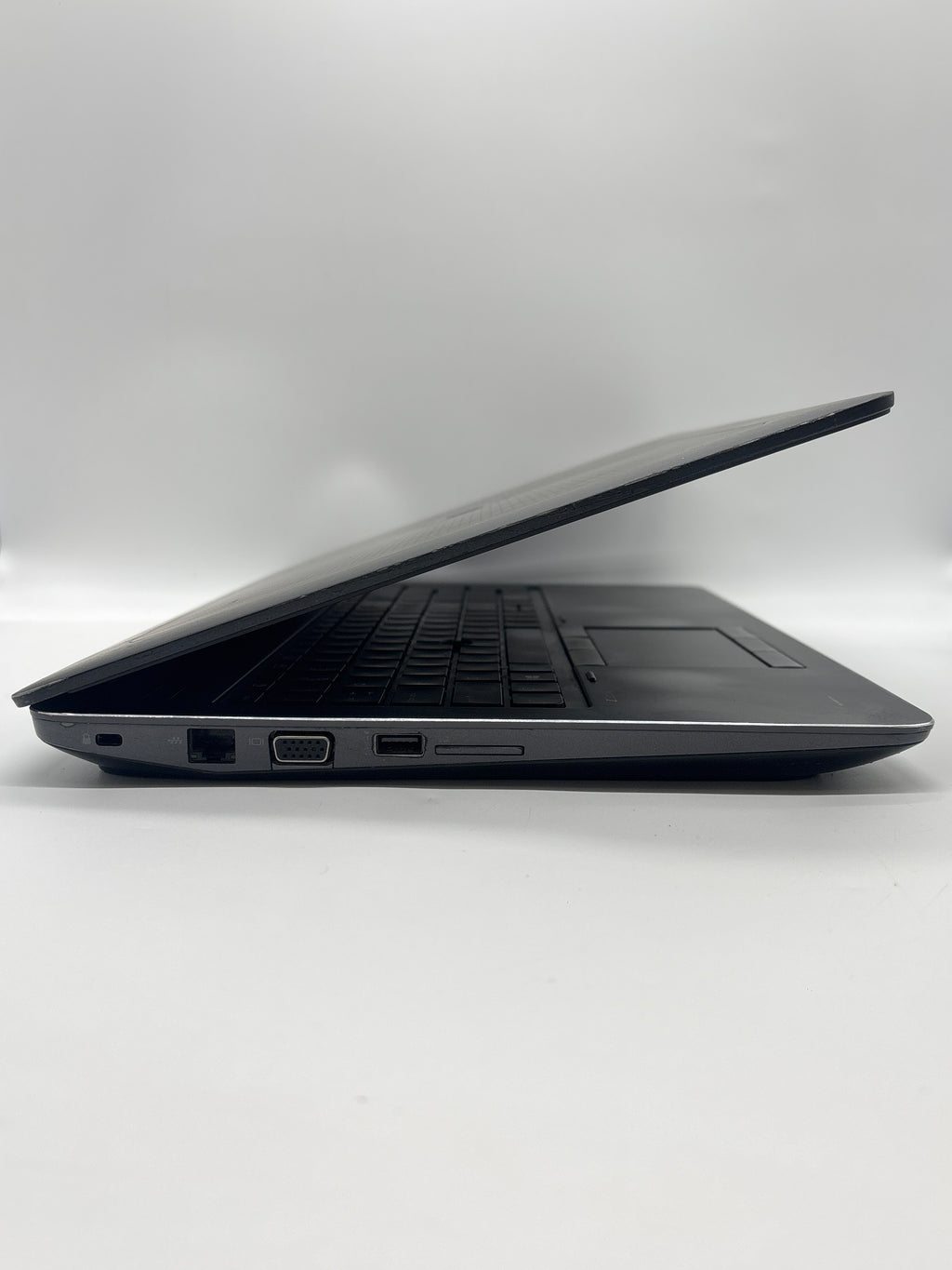 HP Zbook 15 G3 i7-6820HQ 32GB RAM 512GB SSD