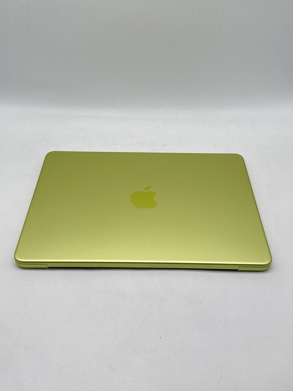 Apple MacBook Neo 13" A3404 A18 Pro 8GB RAM 512GB SSD - Used with Box