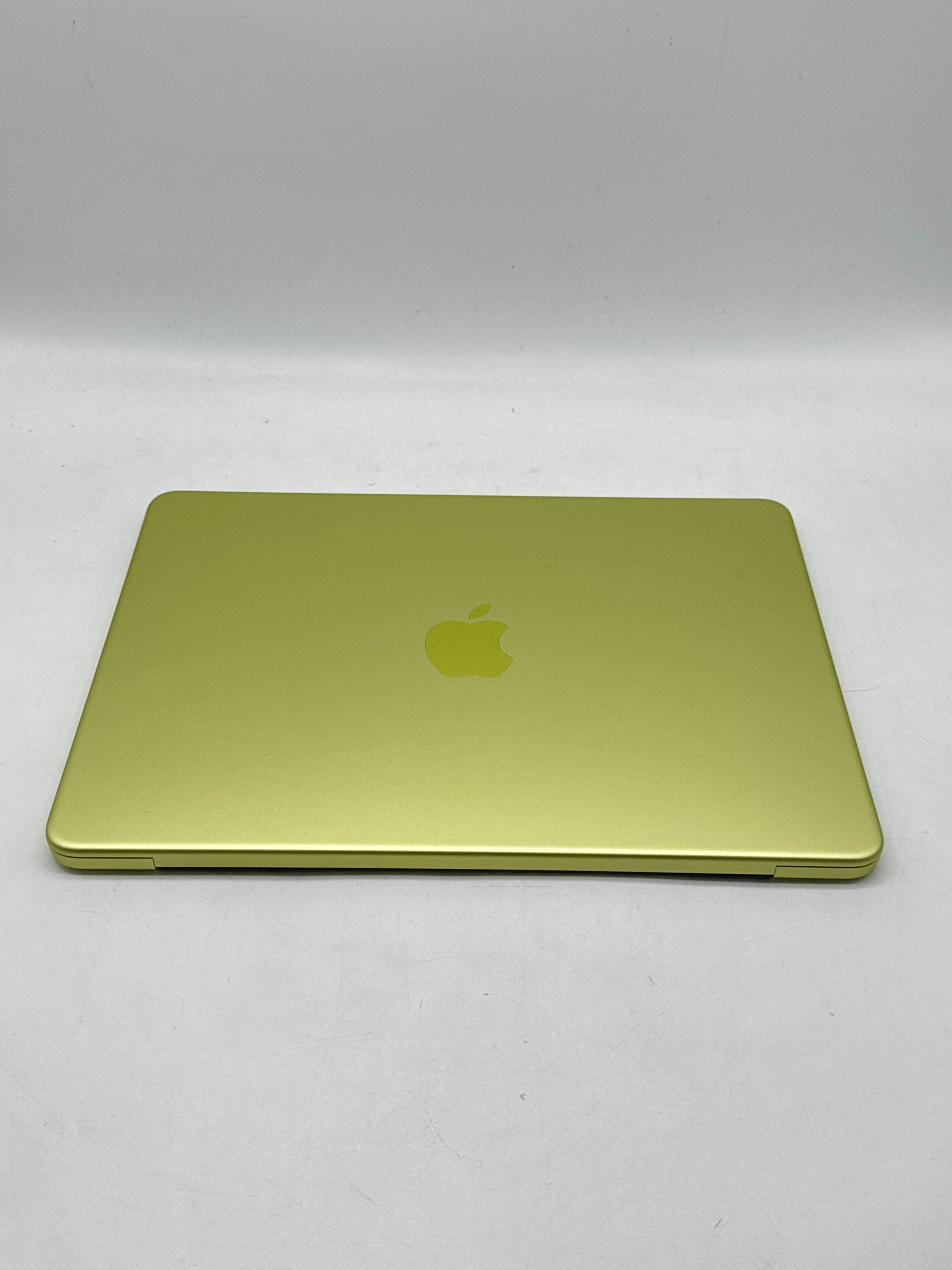 Apple MacBook Neo 13" A3404 A18 Pro 8GB RAM 512GB SSD - Used with Box
