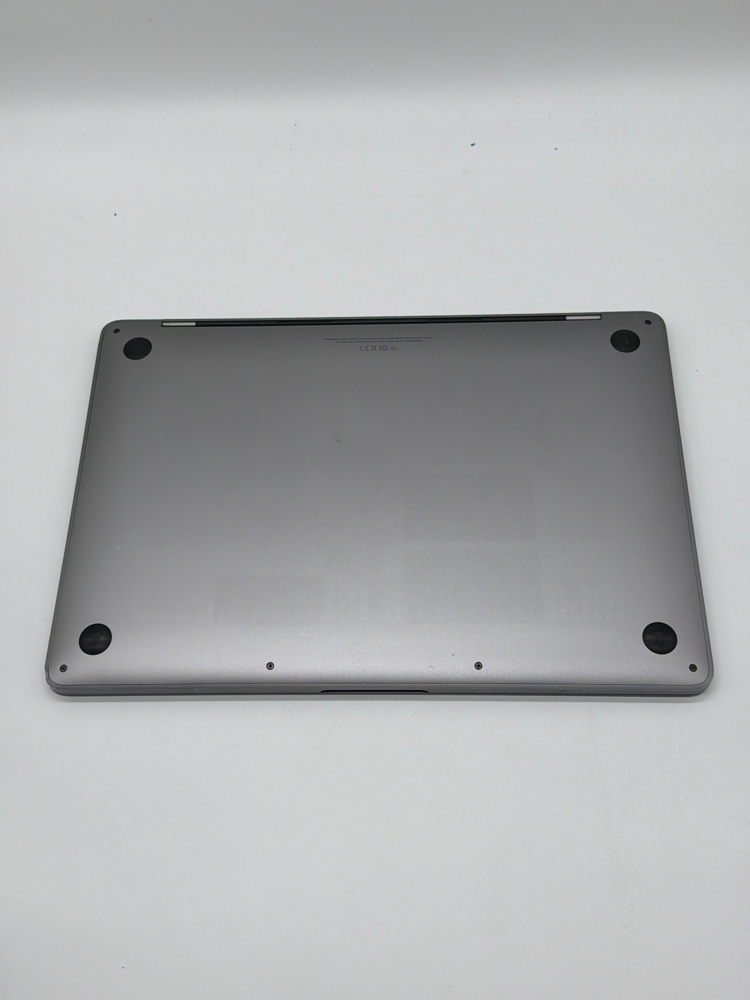 Apple MacBook Pro 13" A2289 2020 i5 256GB 8GB Space Gray - Chip on Bezel