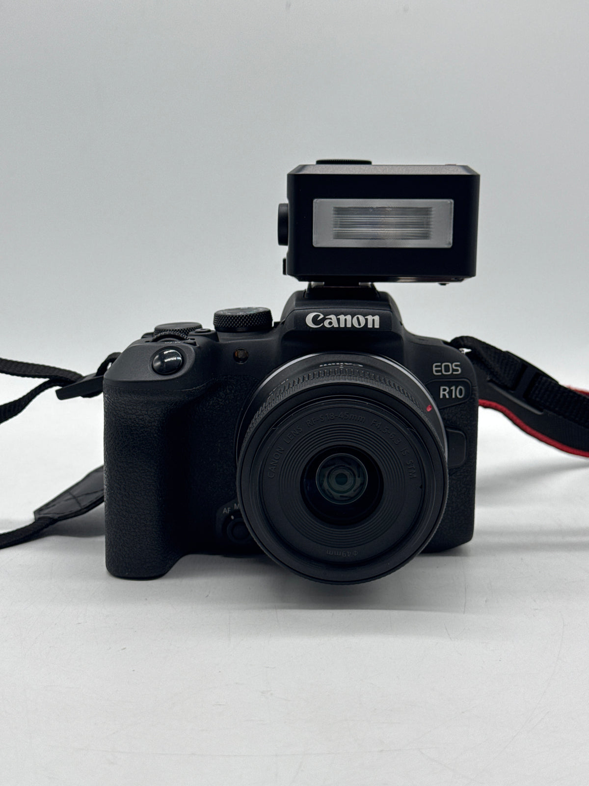 Canon EOS R10 24.2MP Mirrorless Camera w/ Lens Flash Black - Used