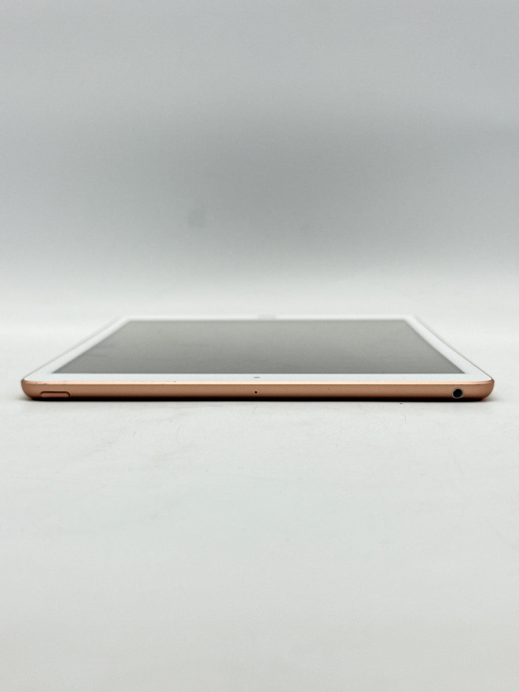 Apple iPad 7th Gen A2197 10.2 inch 64GB Gold Wi-Fi Only Used