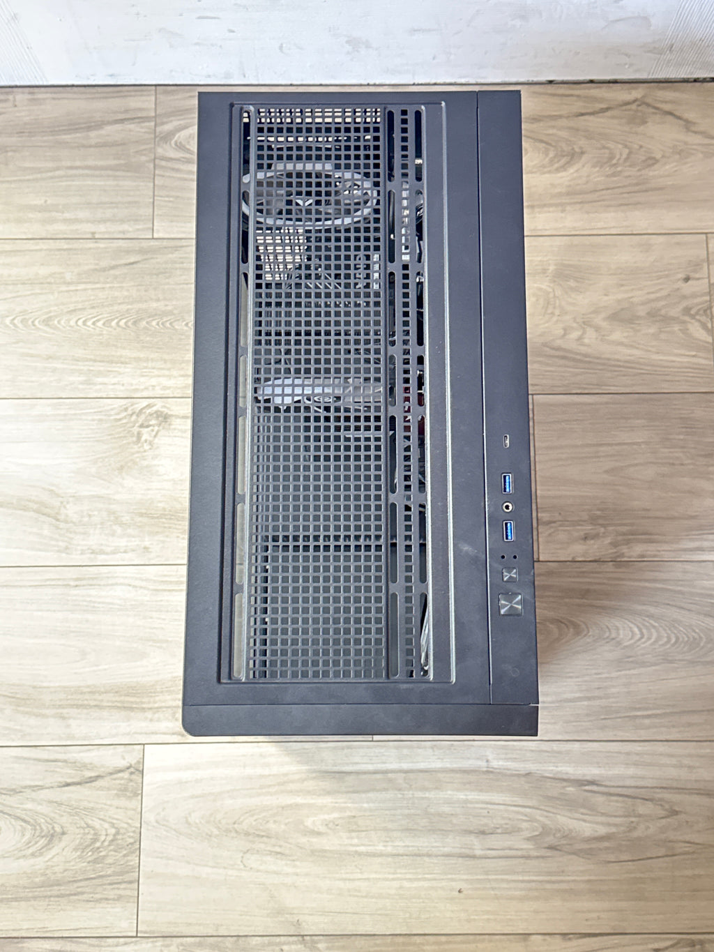 Custom Gaming PC i5-14400F 16GB RAM 1TB SSD RTX 5060 OC Black - Used