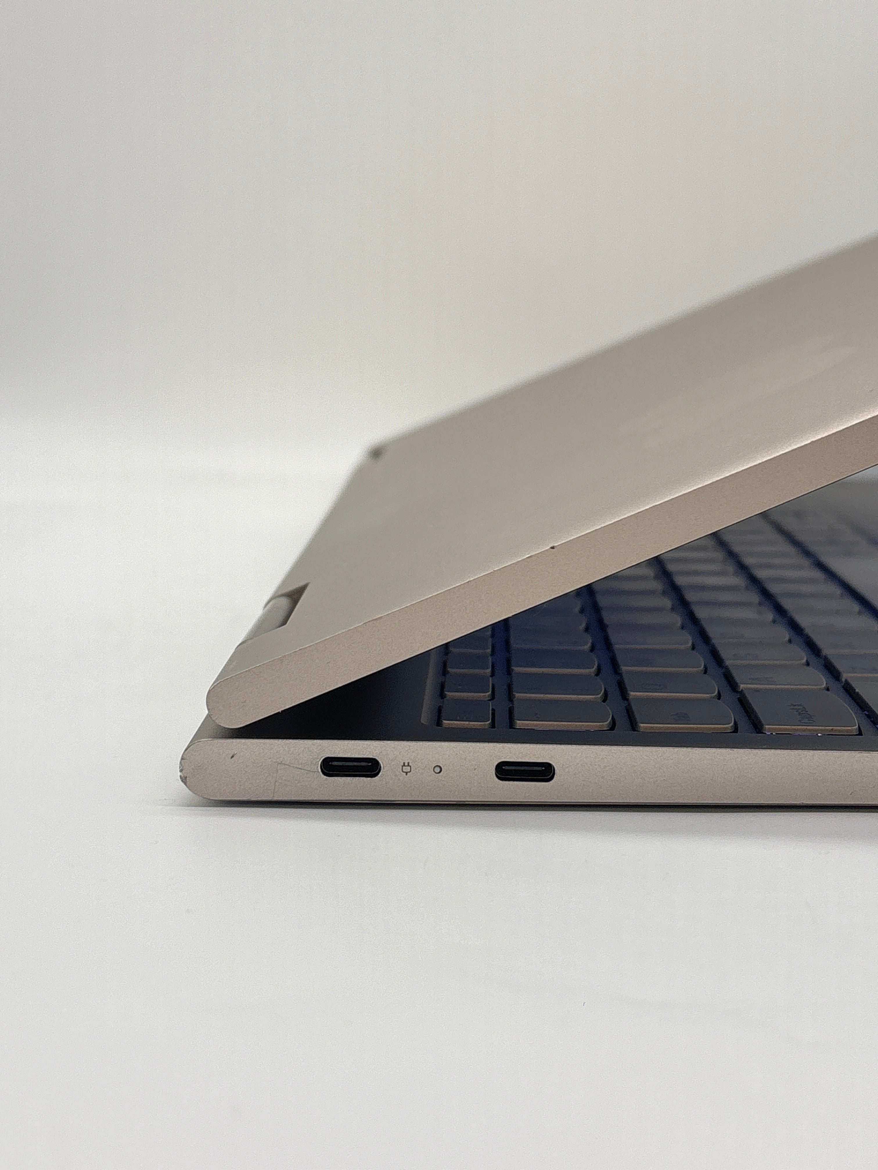 Lenovo Yoga C740-15IML i7-10510U 12GB RAM 512GB SSD
