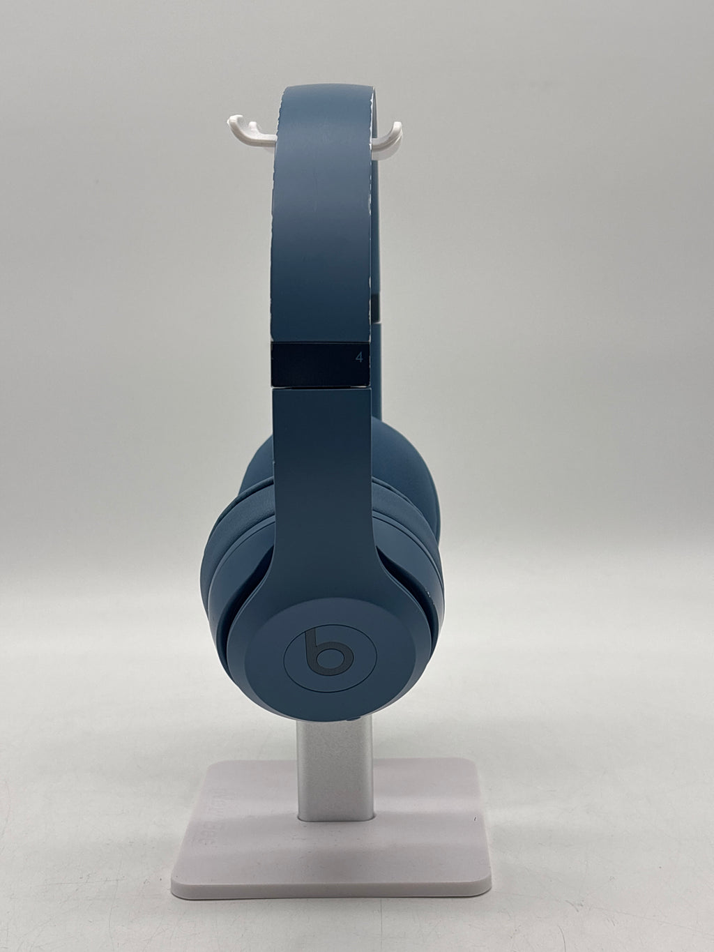 Beats Solo 4 Over-Ear Bluetooth Headphones Light Blue A3140