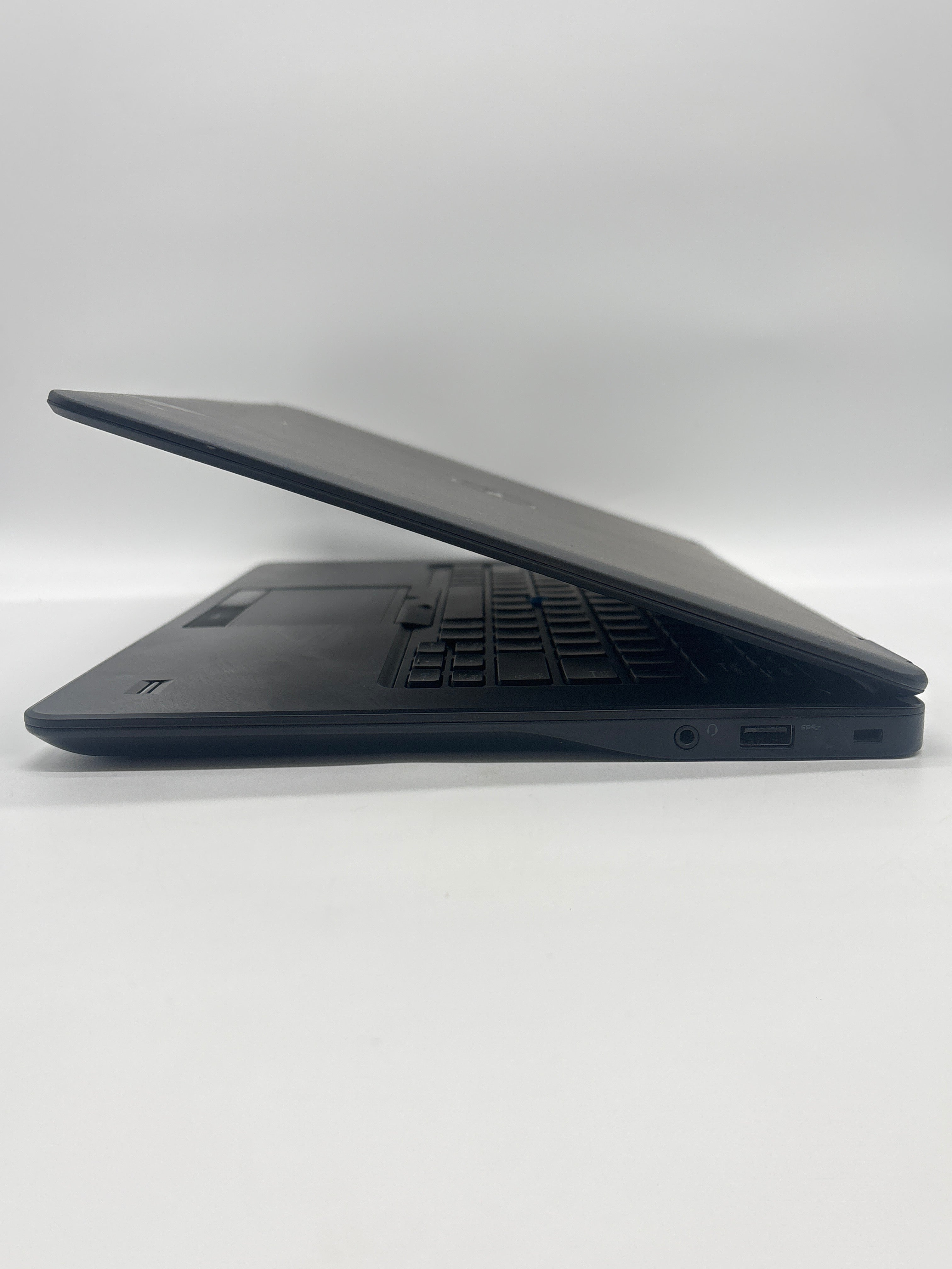Dell Latitude E7450 i7-5600U 8GB RAM 256GB SSD - For Parts (BAD BATTERY)