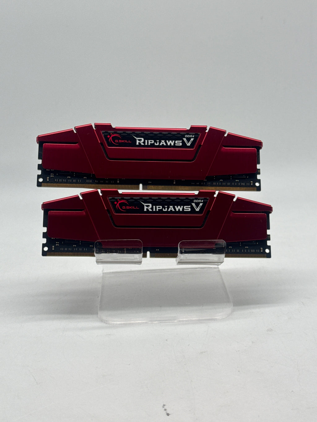 G.SKILL Ripjaws V 16GB 2x8GB DDR4-2400 F4-2400C15D-16GVR