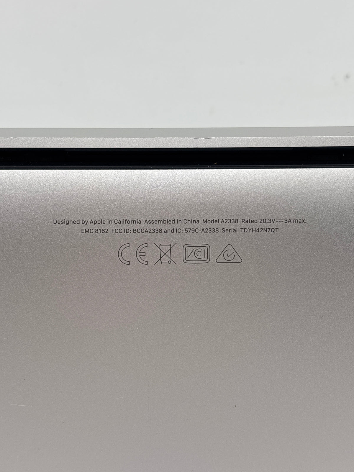 Apple MacBook Pro 13" A2338 M2 8GB RAM 512GB SSD - Screen Flicker