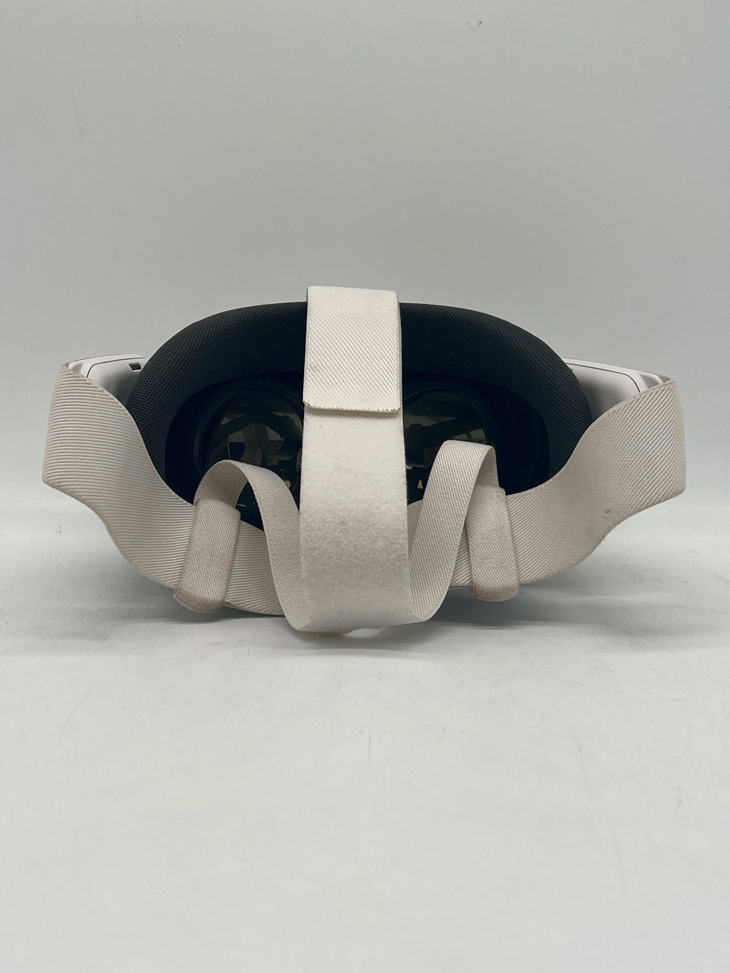 Meta Quest 3 512GB Standalone All-in-One VR Headset White - Used
