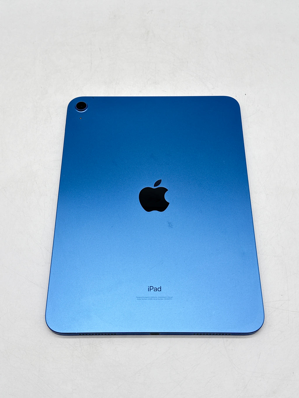 Apple iPad 10th Gen A2696 64GB Wi-Fi Cracked Screen