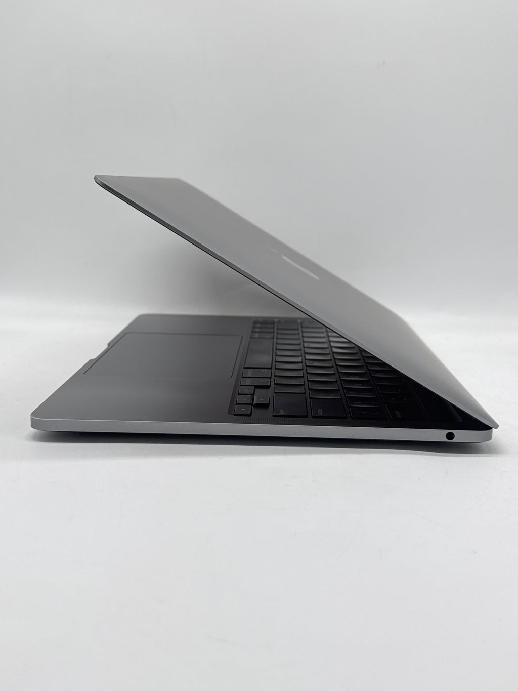 Apple MacBook Pro 13" A2338 M1 8GB RAM 256GB SSD Space Gray - Used