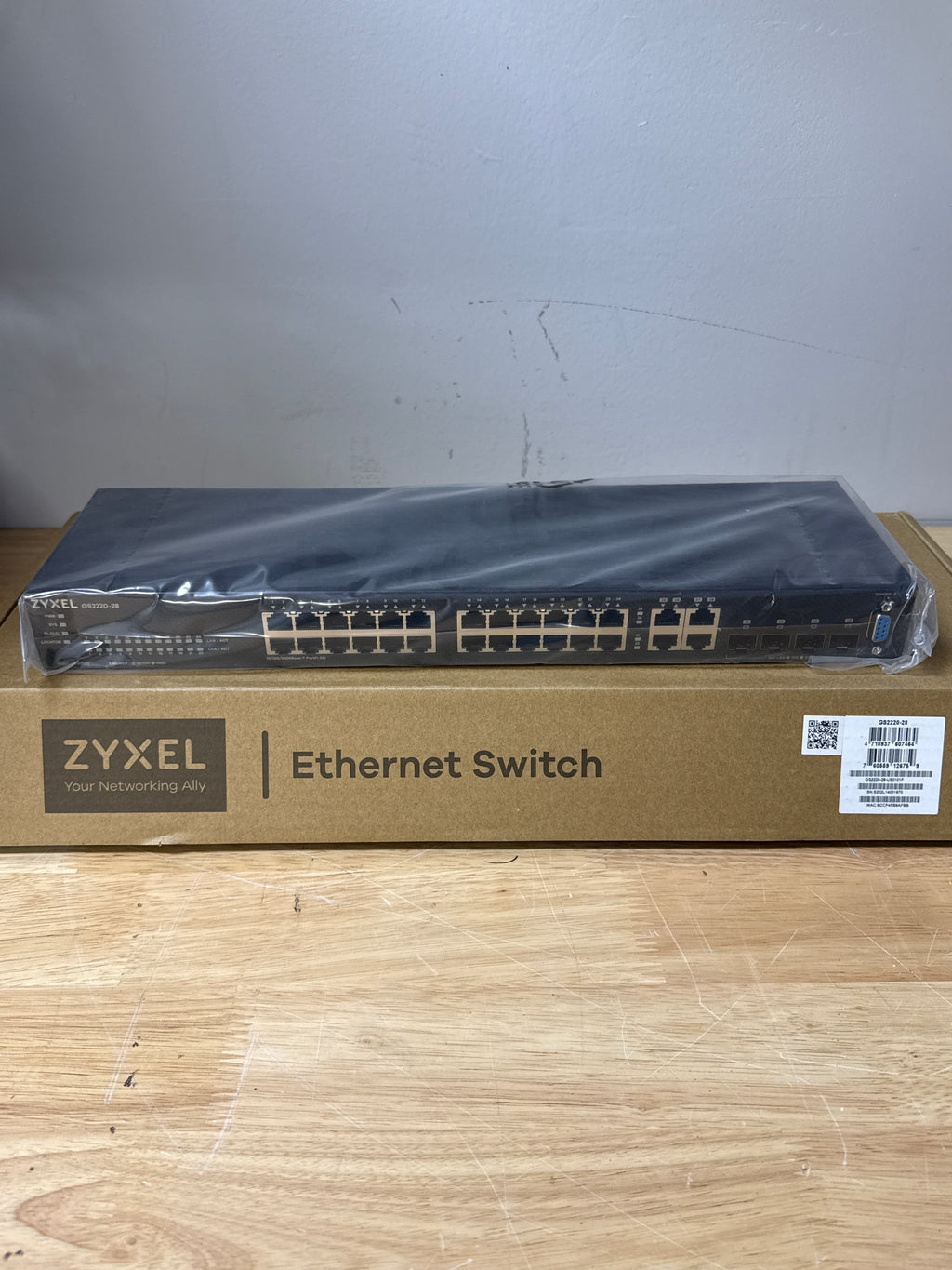 ZYXEL GS2220-28 24-Port Gigabit Ethernet Layer 2 Managed Switch - New