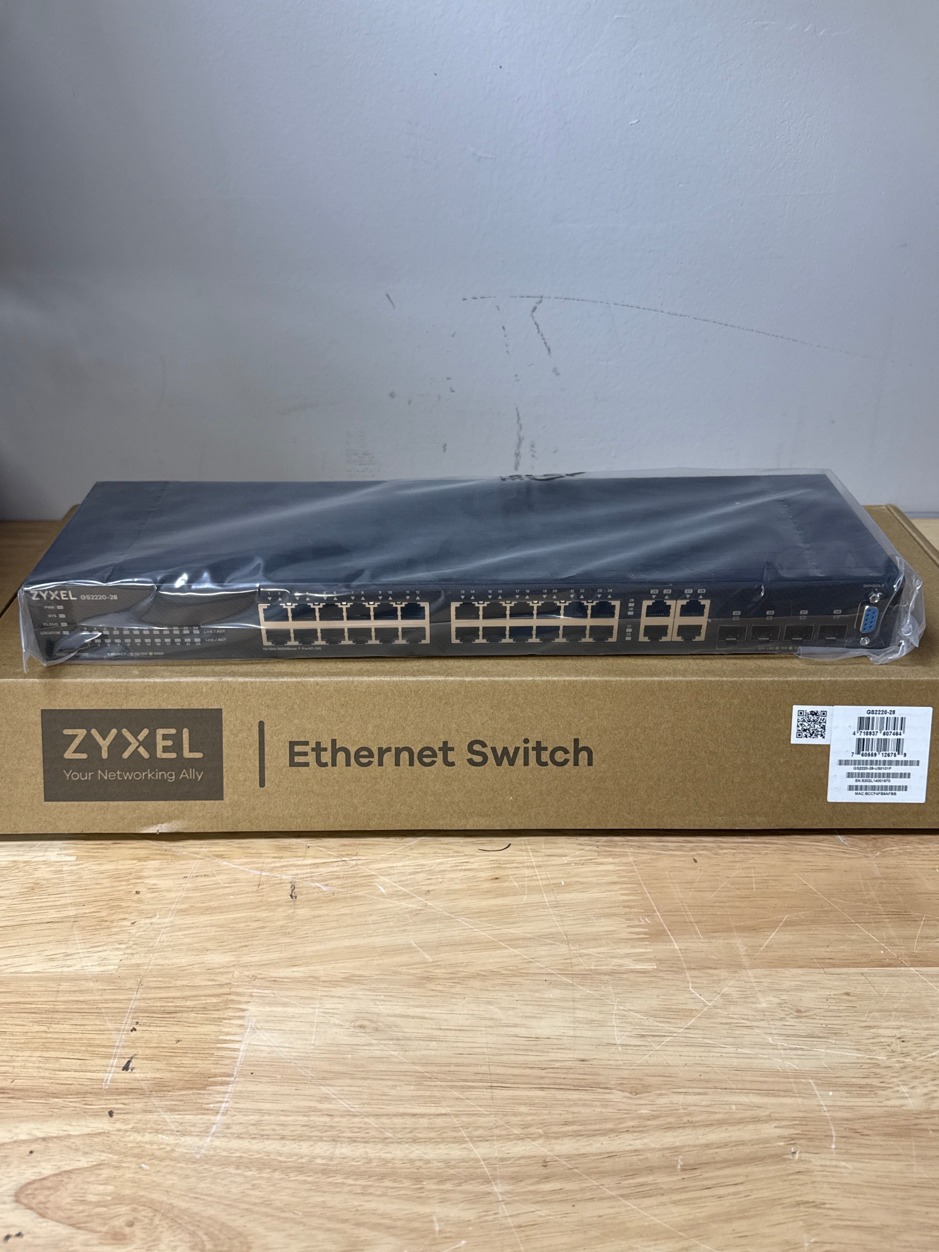 ZYXEL GS2220-28 24-Port Gigabit Ethernet Layer 2 Managed Switch - New
