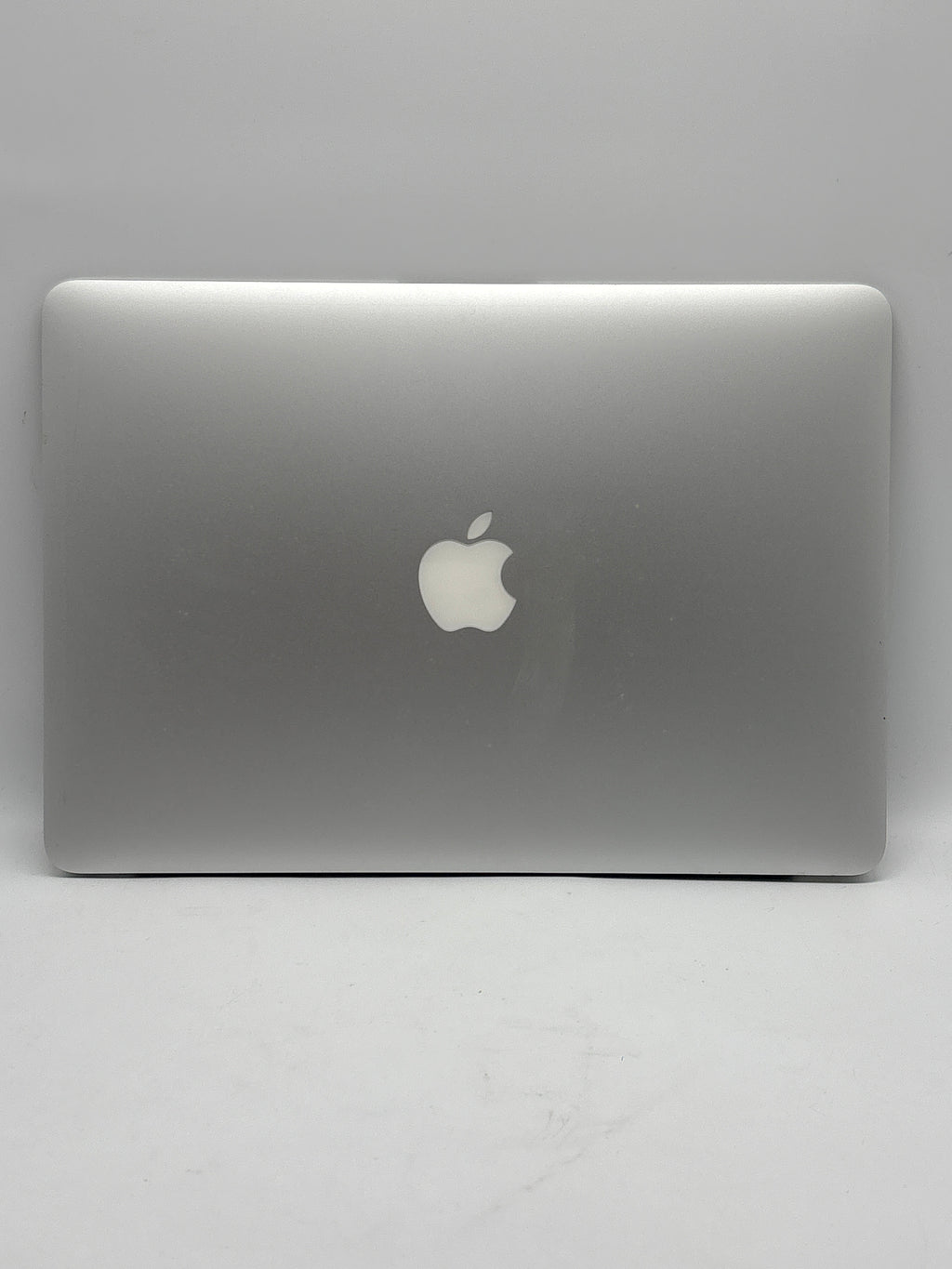 Apple MacBook Air 13" Intel i5 A1466 8GB RAM 128GB SSD - Used