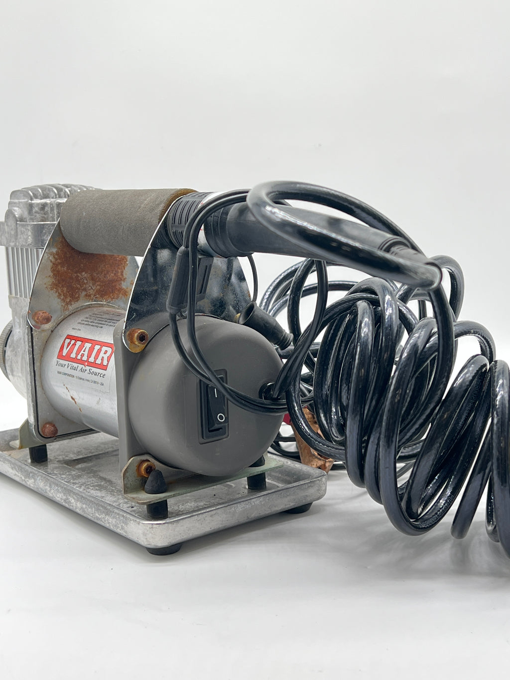 VIAIR 300P Portable Air Compressor 12V 150 PSI - Used