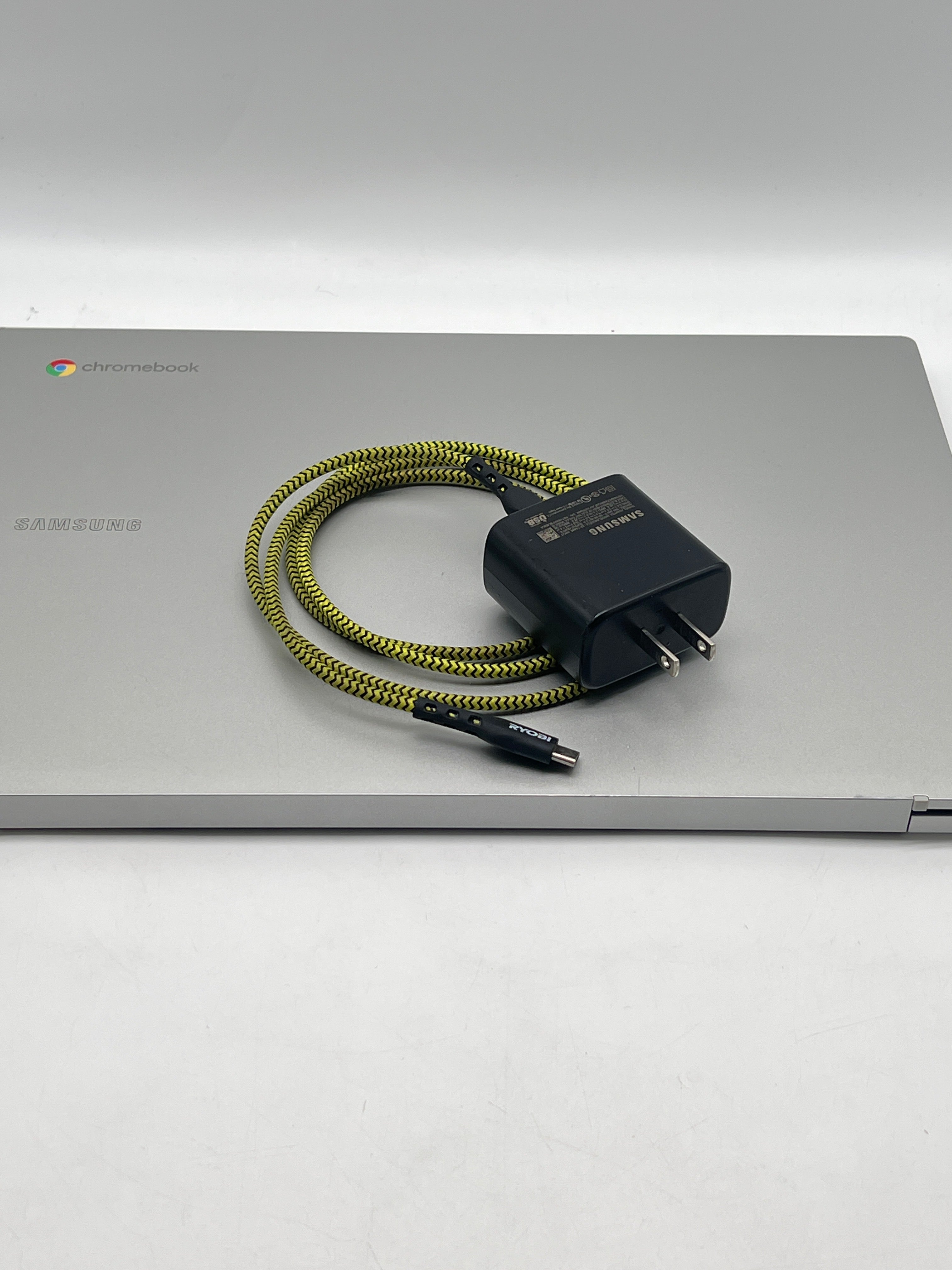 Samsung Chromebook XE340XDA 4GB RAM 128GB eMMC - Used