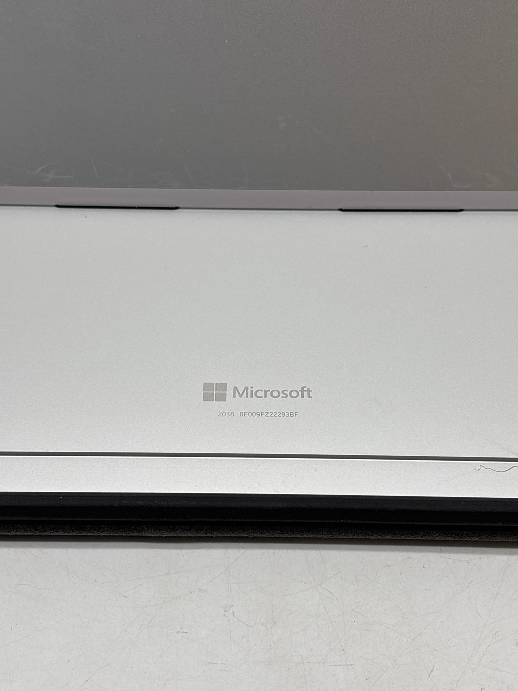 Microsoft Surface Pro 9 Core i5-1235U 16GB RAM 256GB SSD - Read