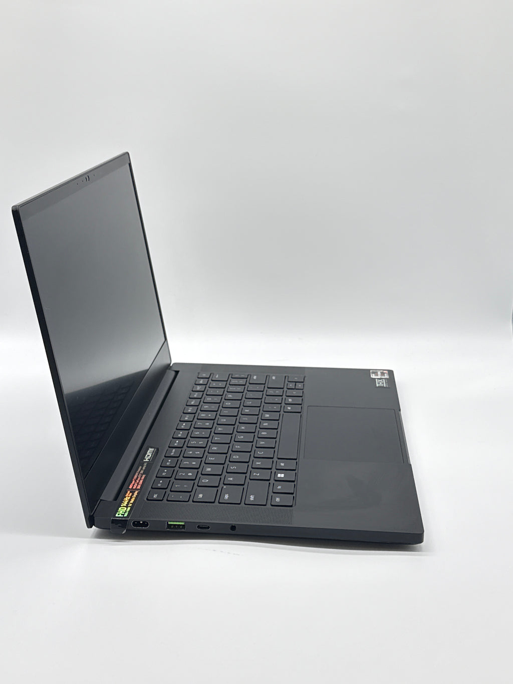 Razer Blade 14 RZ09-0427 Ryzen 9 6900HX 16GB RAM 1TB SSD RTX 3060