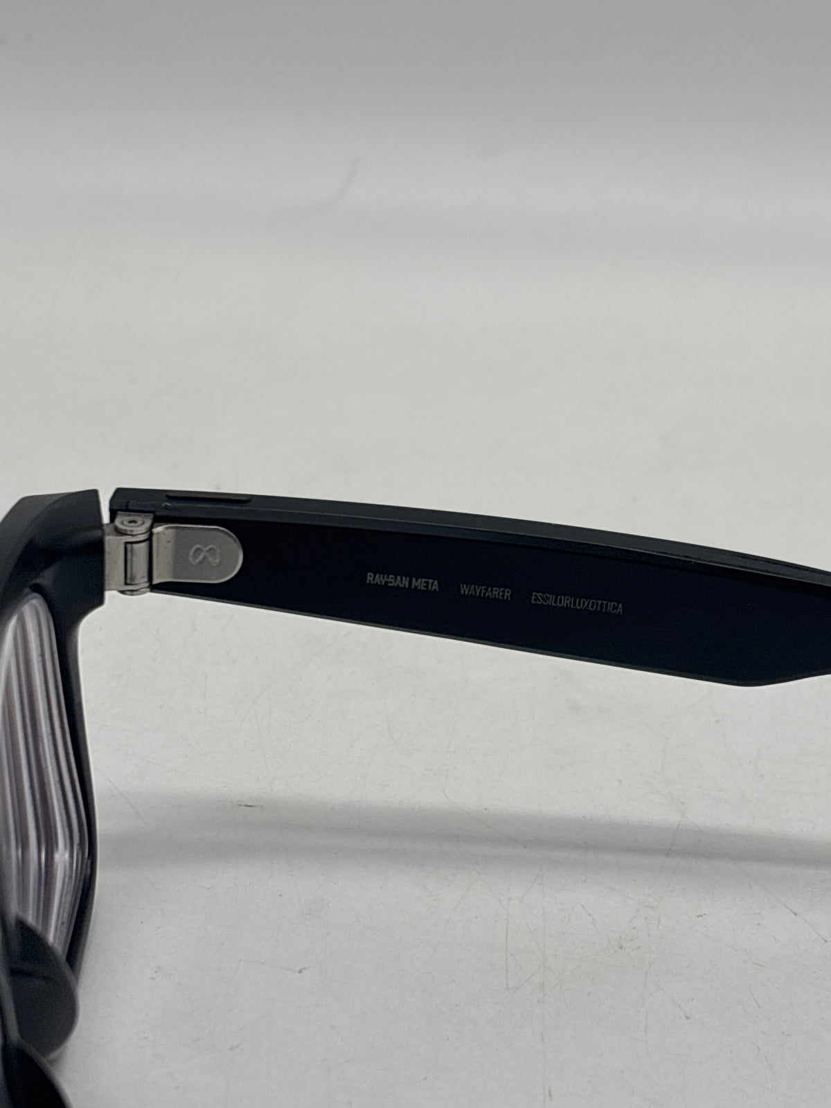 Ray-Ban Meta Wayfarer RW4008 Smart Glasses w/ Camera Black - Used