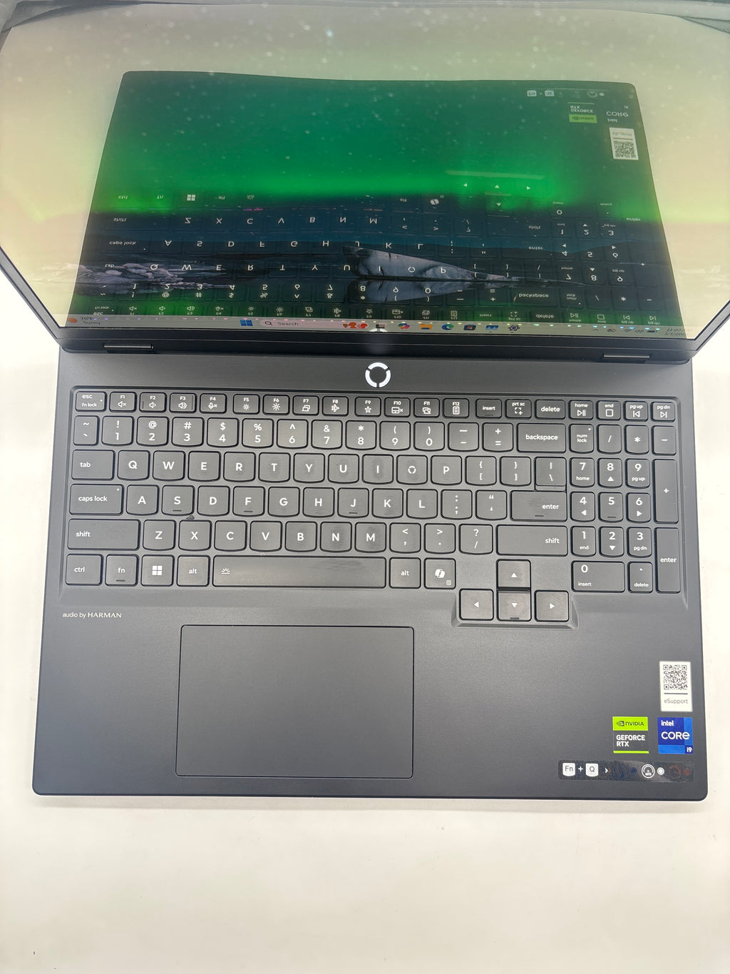 Lenovo Legion 5 15IRX10 i9-14900HX 32 GB RAM 1 TB SSD RTX 5070