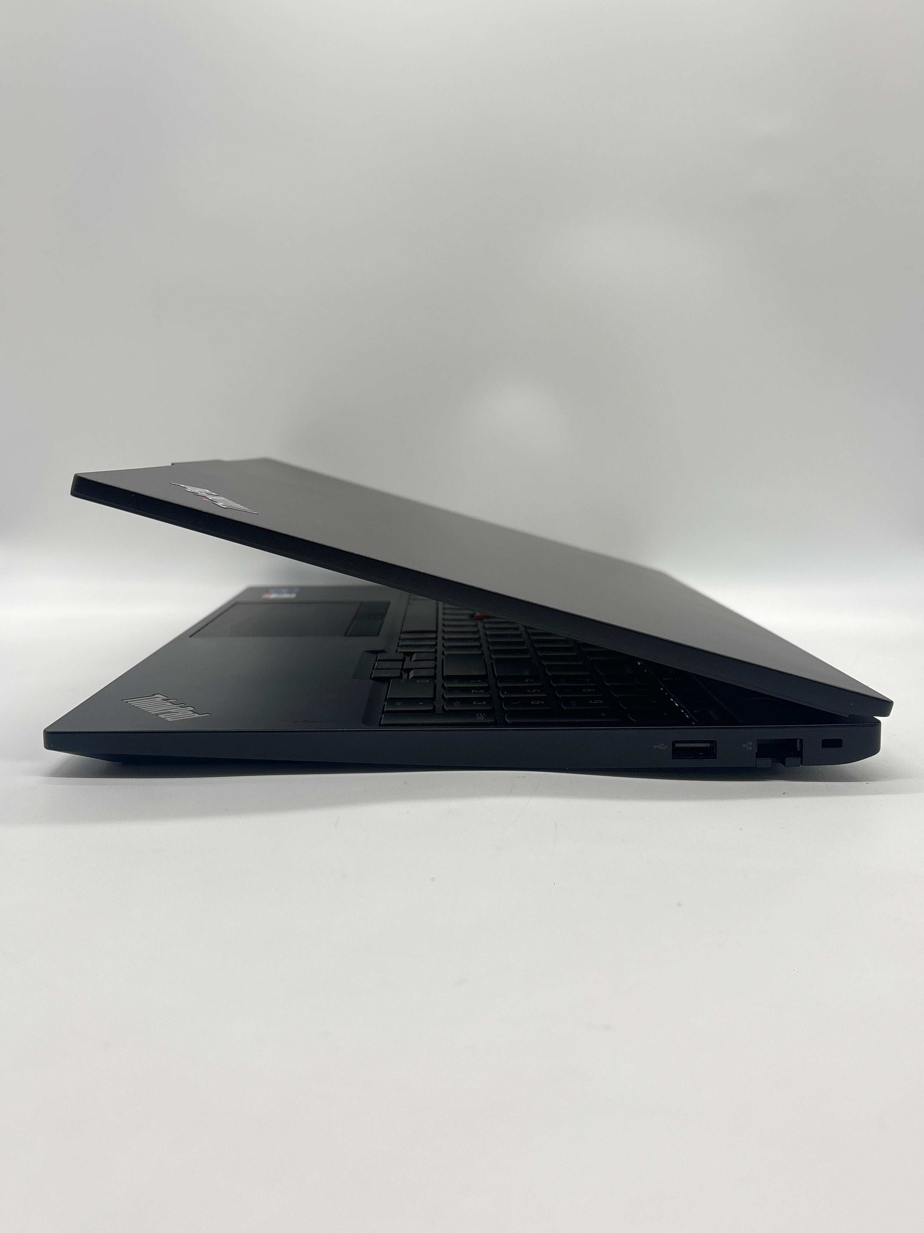 Lenovo Thinkpad E16 Gen 1 i7-1355U 16GB 512GB SSD
