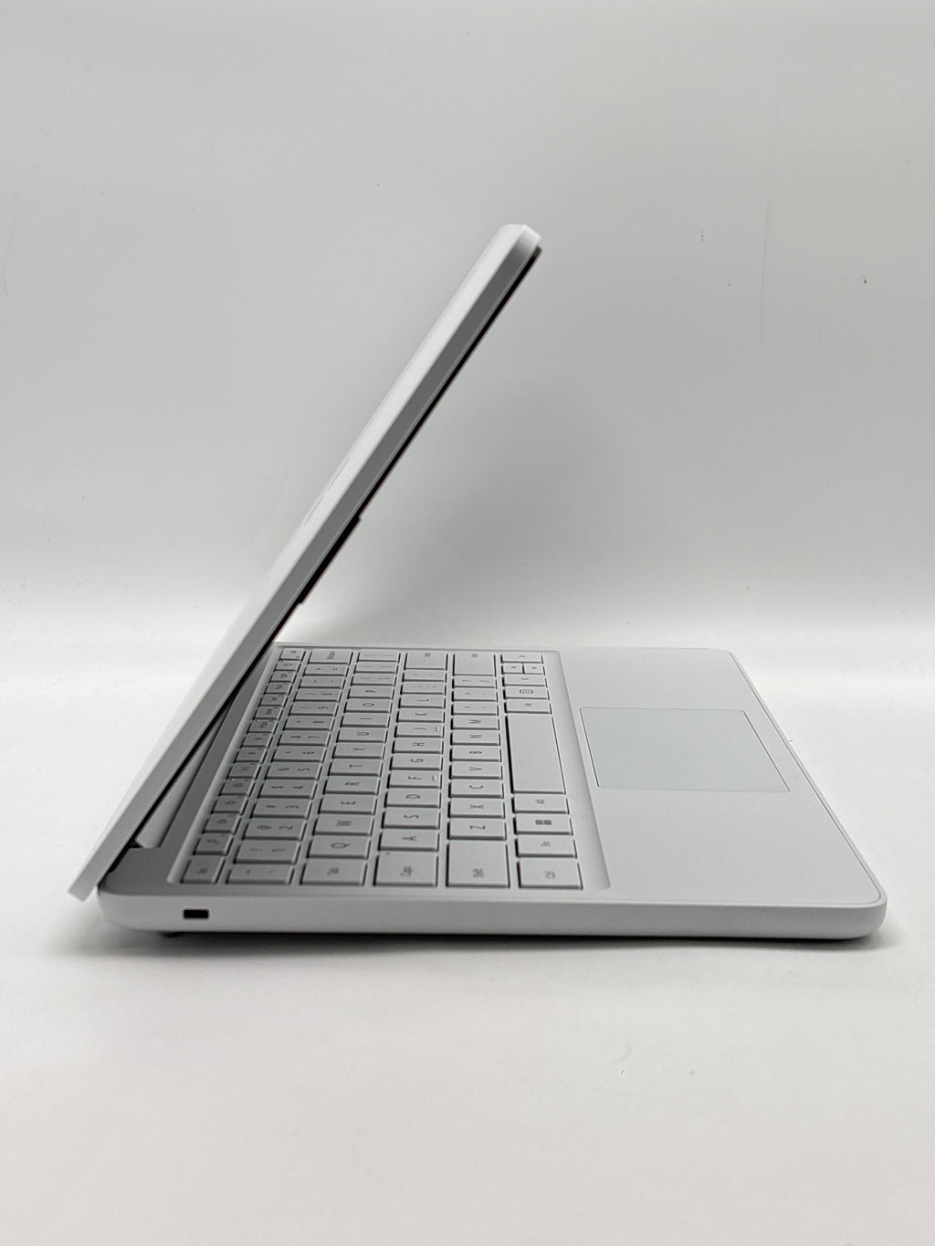 Microsoft Surface Laptop SE Celeron N4120 8GB RAM 128GB SD - Used