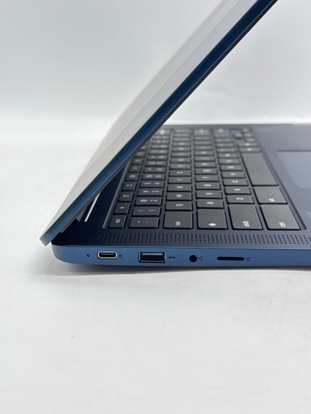 Lenovo IdeaPad Slim 3 Chrome 14M868 Kompanio 520 4GB RAM 64GB eMMC 14in - Used