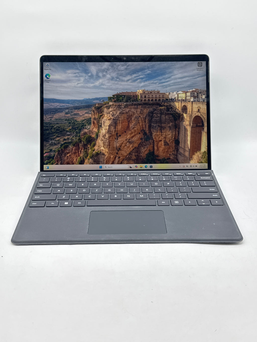 Microsoft Surface Pro 9 2038 13" Core i5-1245U 16GB RAM 256GB SSD - Used