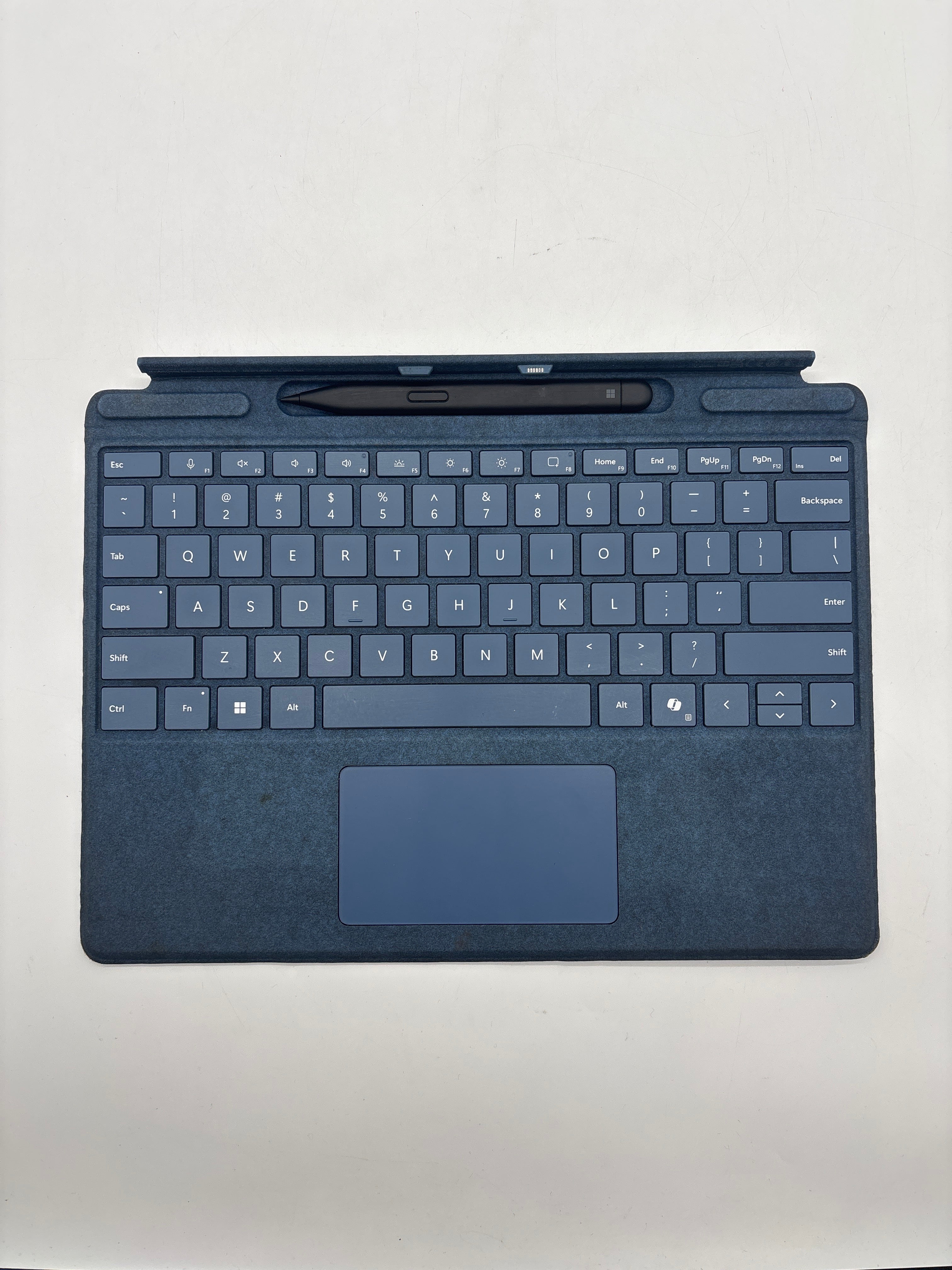 Microsoft Surface Pro 11 2076 Snapdragon X 10-Core 16GB RAM 512GB SSD