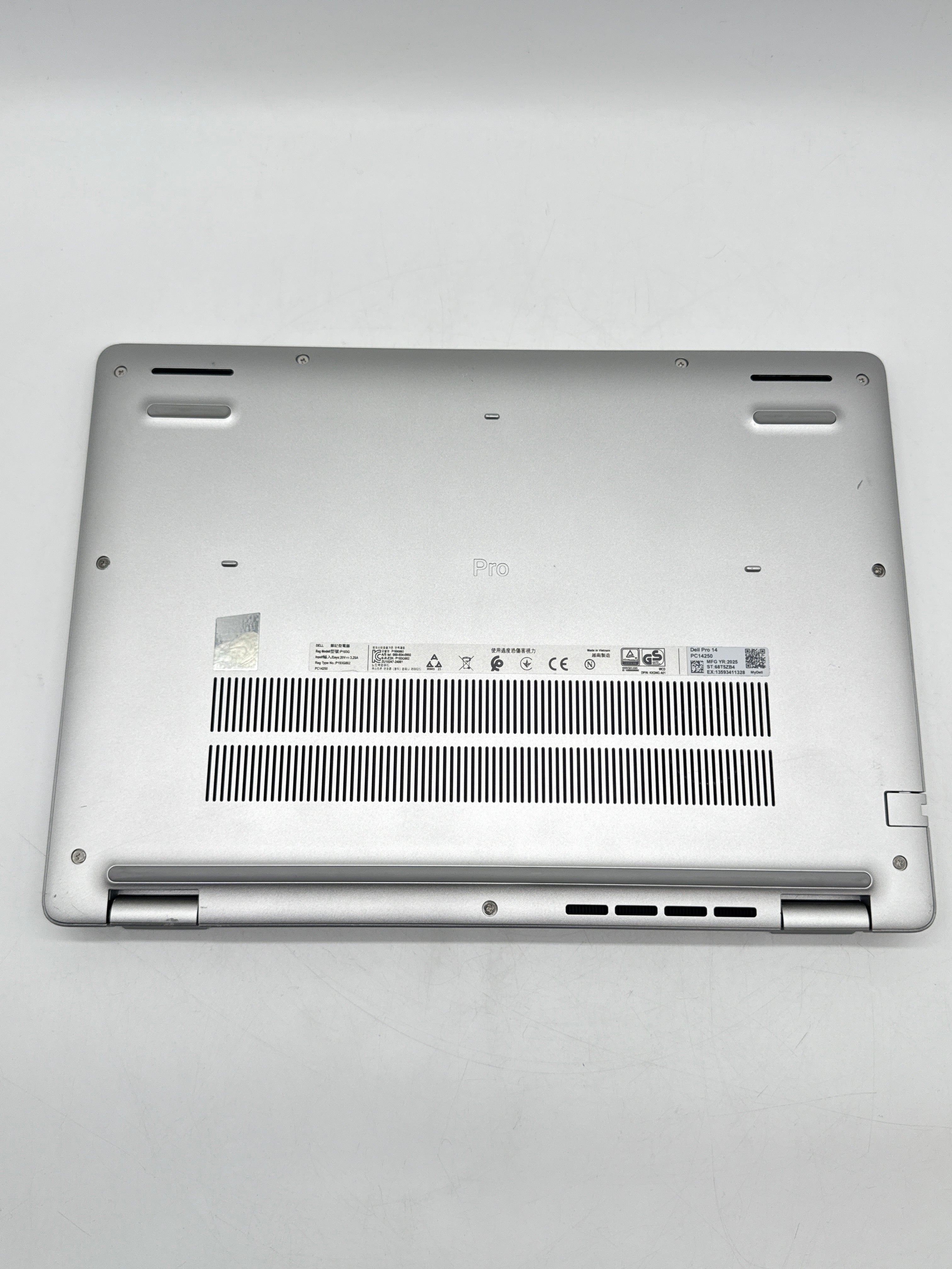 Dell Pro 14 14" Core Ultra 5 235U 2.0GHz 16GB RAM 512GB SSD Gray Used