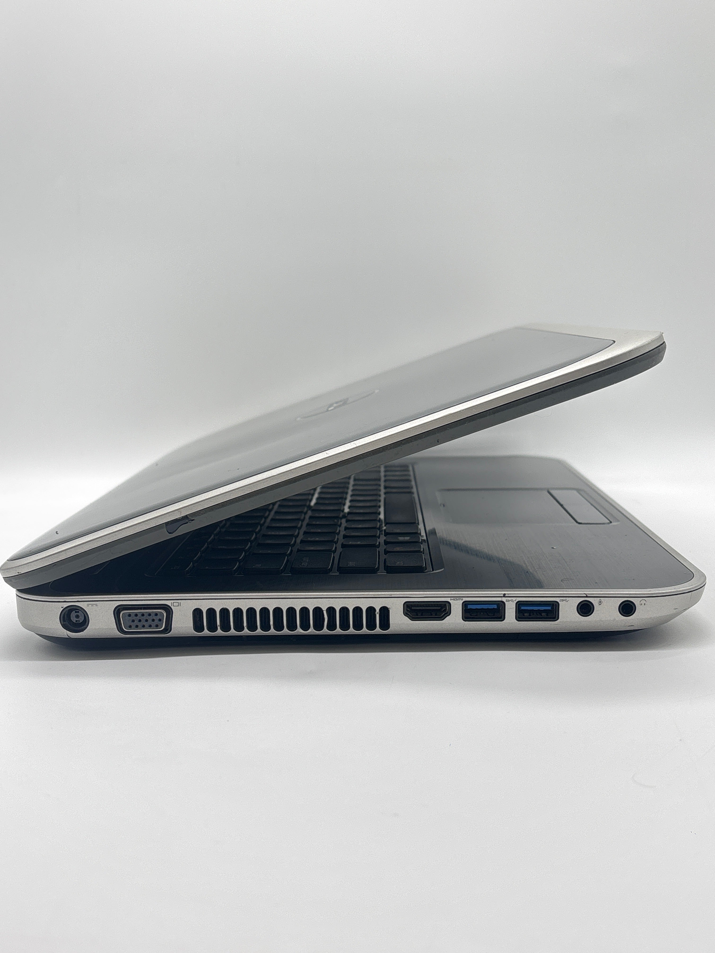 Dell Inspiron 5520 i5-3210m 8GB RAM 1TB HDD - For Parts (Read DESC)