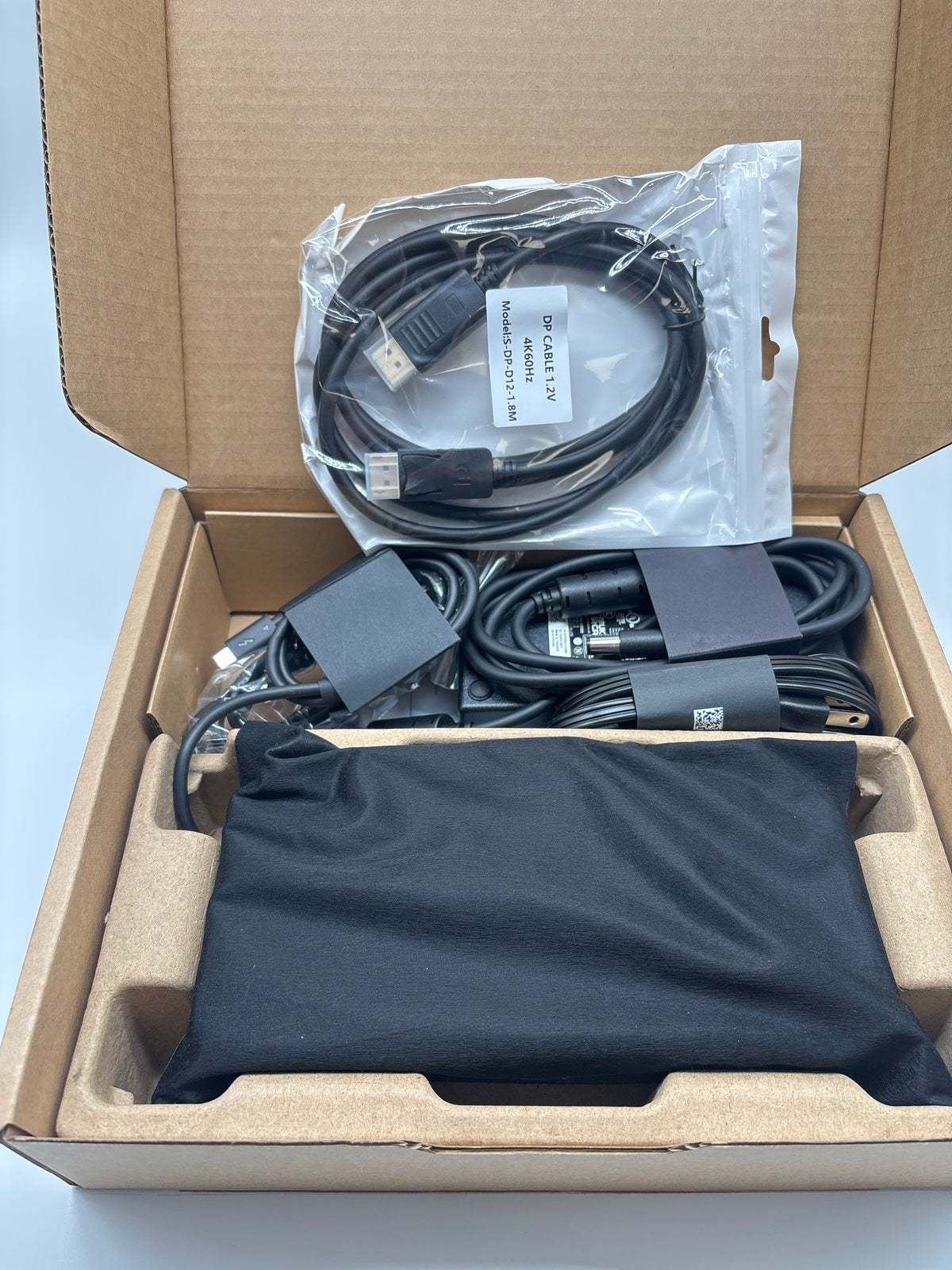 Dell Pro SD25TB4 Thunderbolt 4 Smart Dock 96W Power Delivery Docking Station