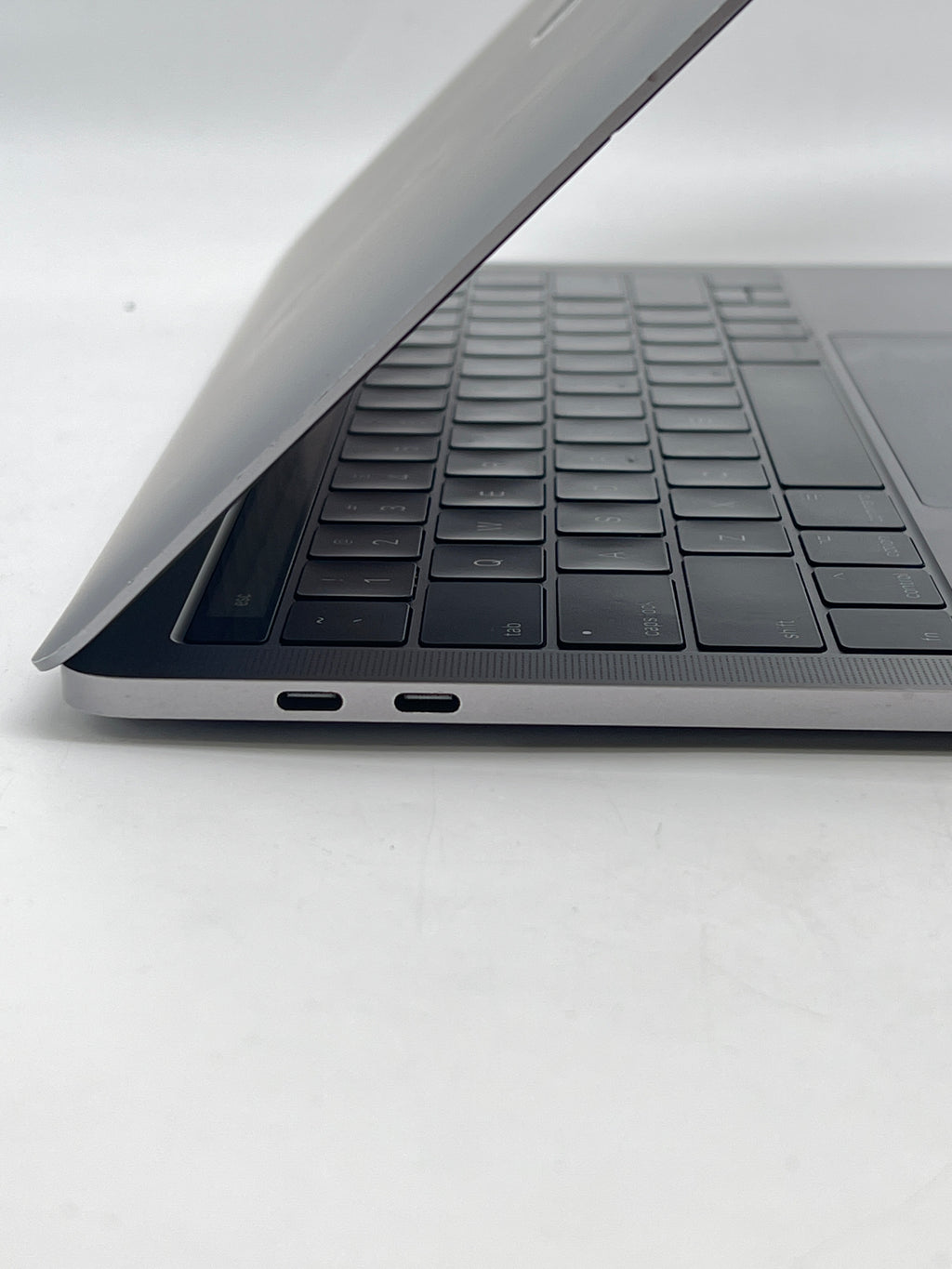 Apple MacBook Pro 13" A1706 Core i5 8GB RAM 512GB SSD - Used