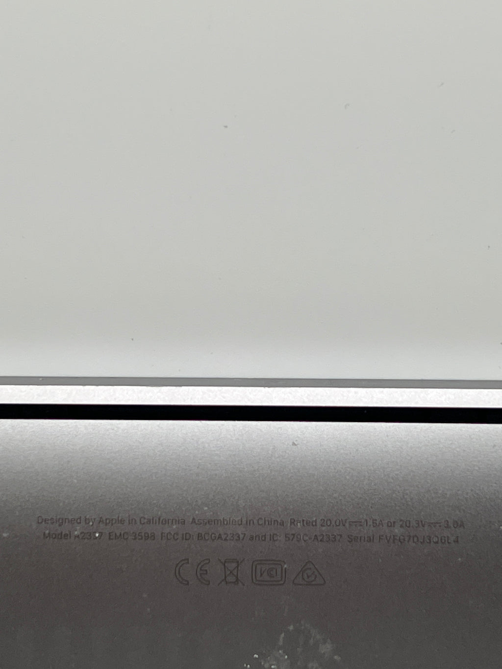 Apple MacBook Air 13" M1 A2337 8GB RAM 256GB SSD - For Parts (Read)