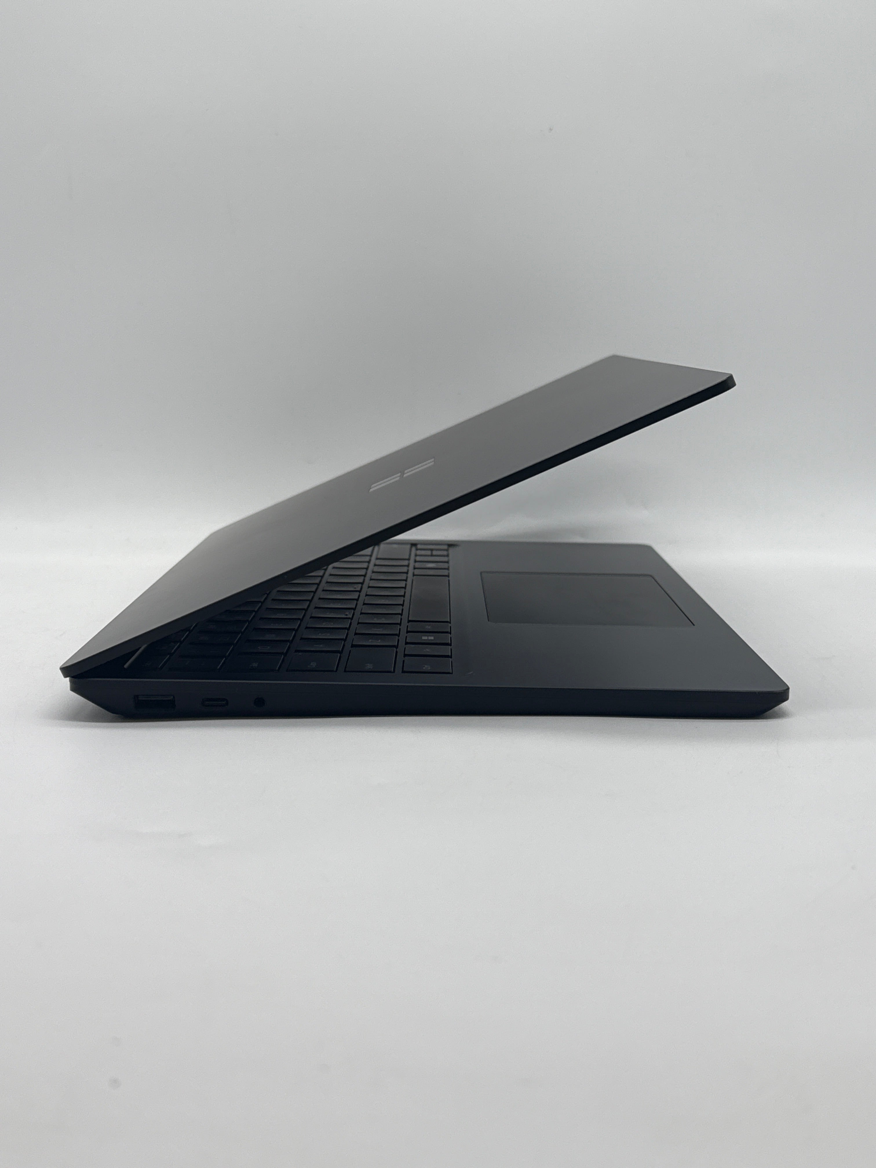 Microsoft Surface Laptop 6 Business Ultra 5 135H 16GB RAM 512GB SSD