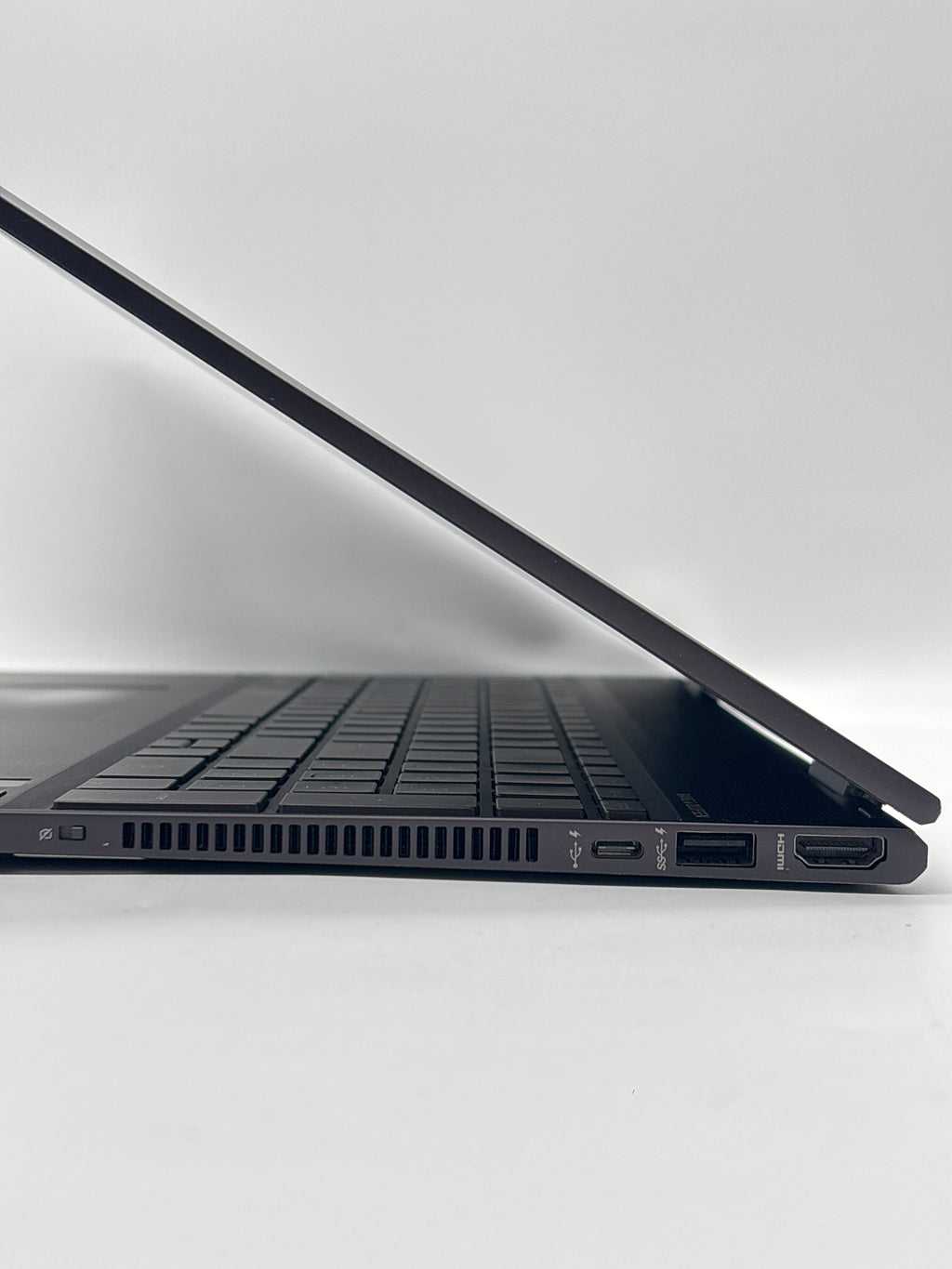 HP ENVY x360 15-ds1083cl AMD Ryzen 7 4700U 8GB RAM 512GB SSD