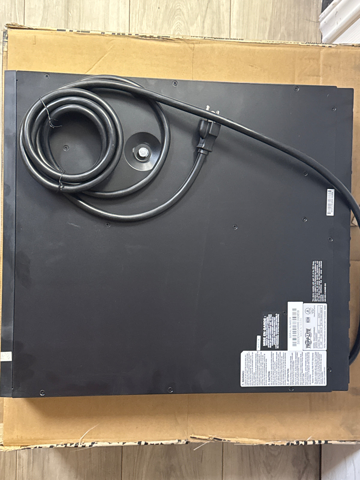 Tripp Lite Smart2200RM2U 2200VA Rack Mount UPS - New
