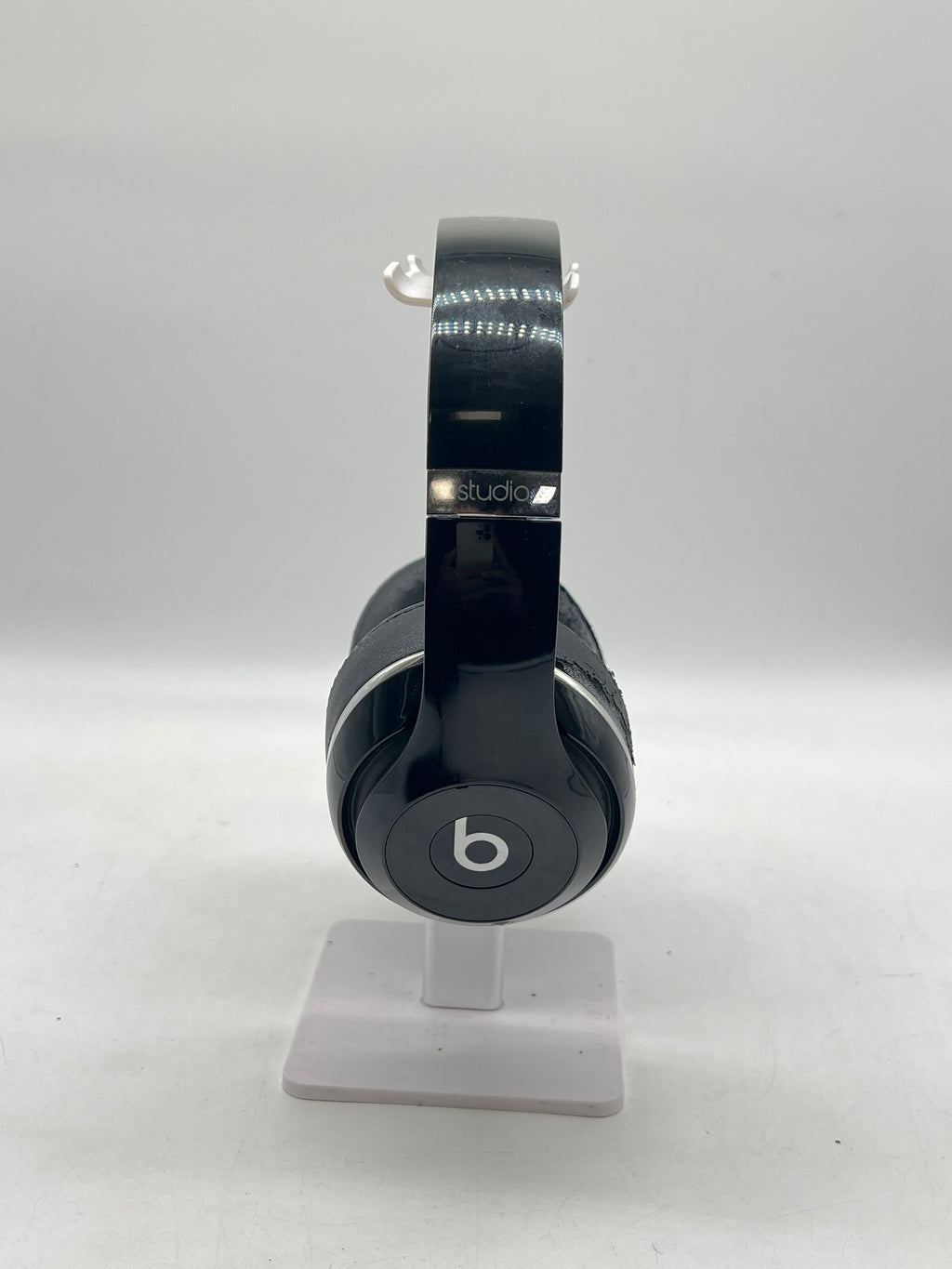 Beats Studio Wireless B0501 Over-Ear Headphones Black w/ Case - Used