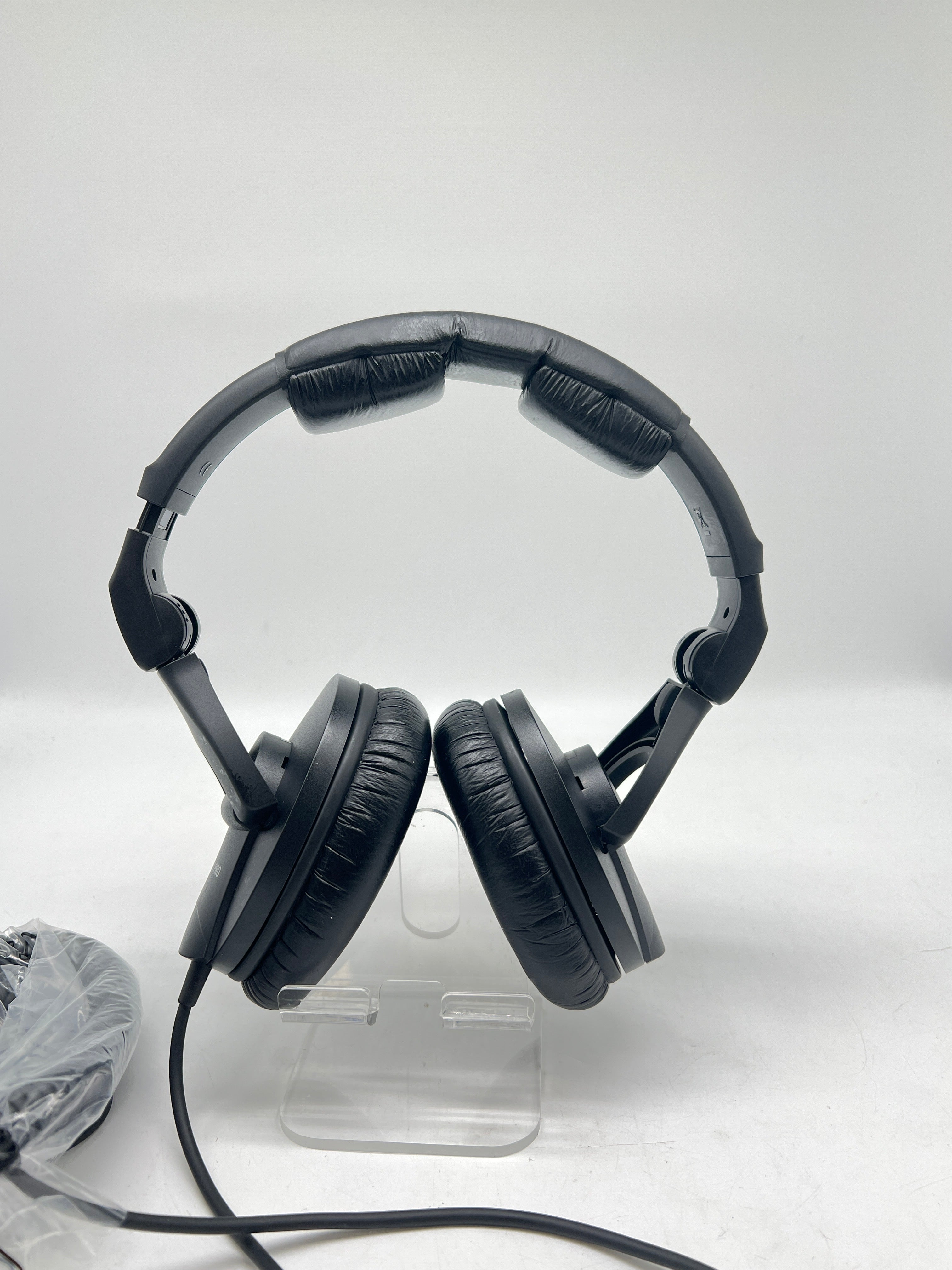 Sennheiser HD 280 Pro Wired Over-Ear Headphones Black