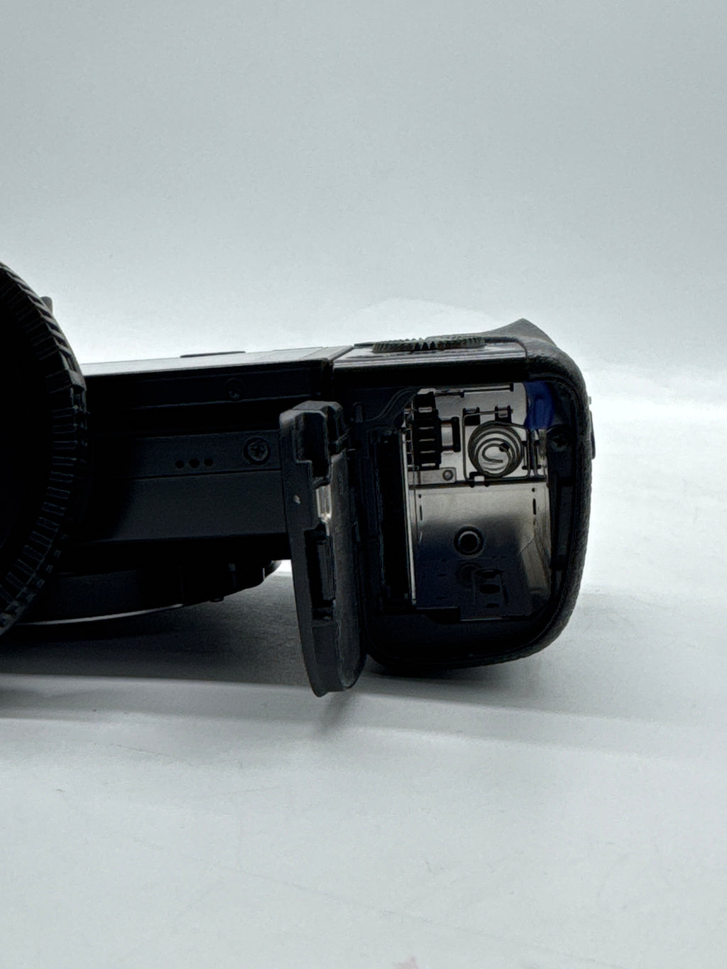 Sony A6000 Mirrorless Camera w/ 16-50mm OSS Lens - Used
