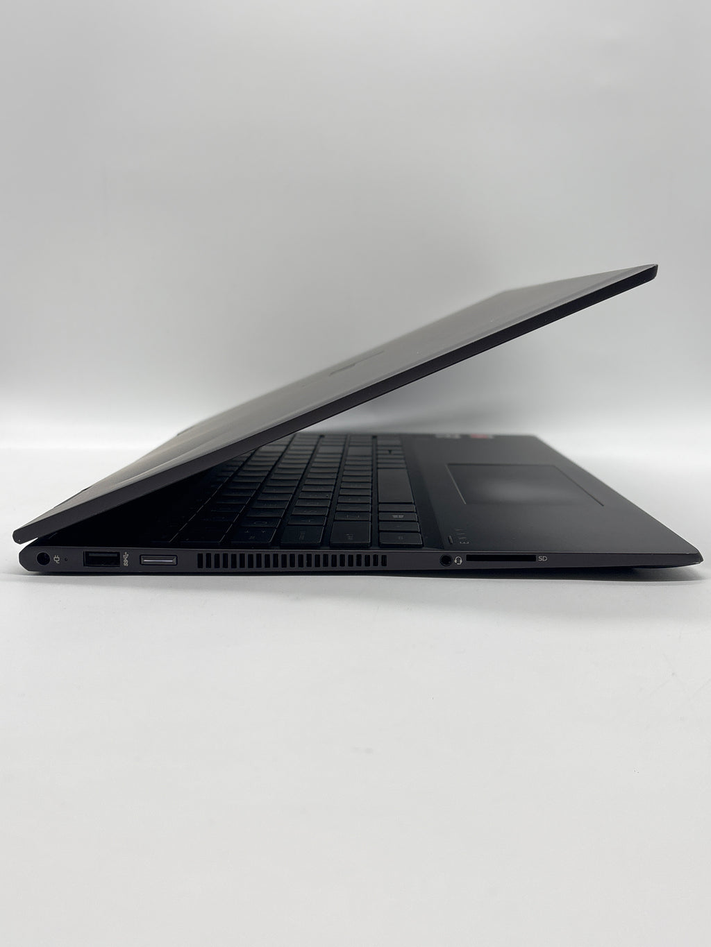 HP ENVY x360 15-ds1083cl AMD Ryzen 7 4700U 8GB RAM 512GB SSD