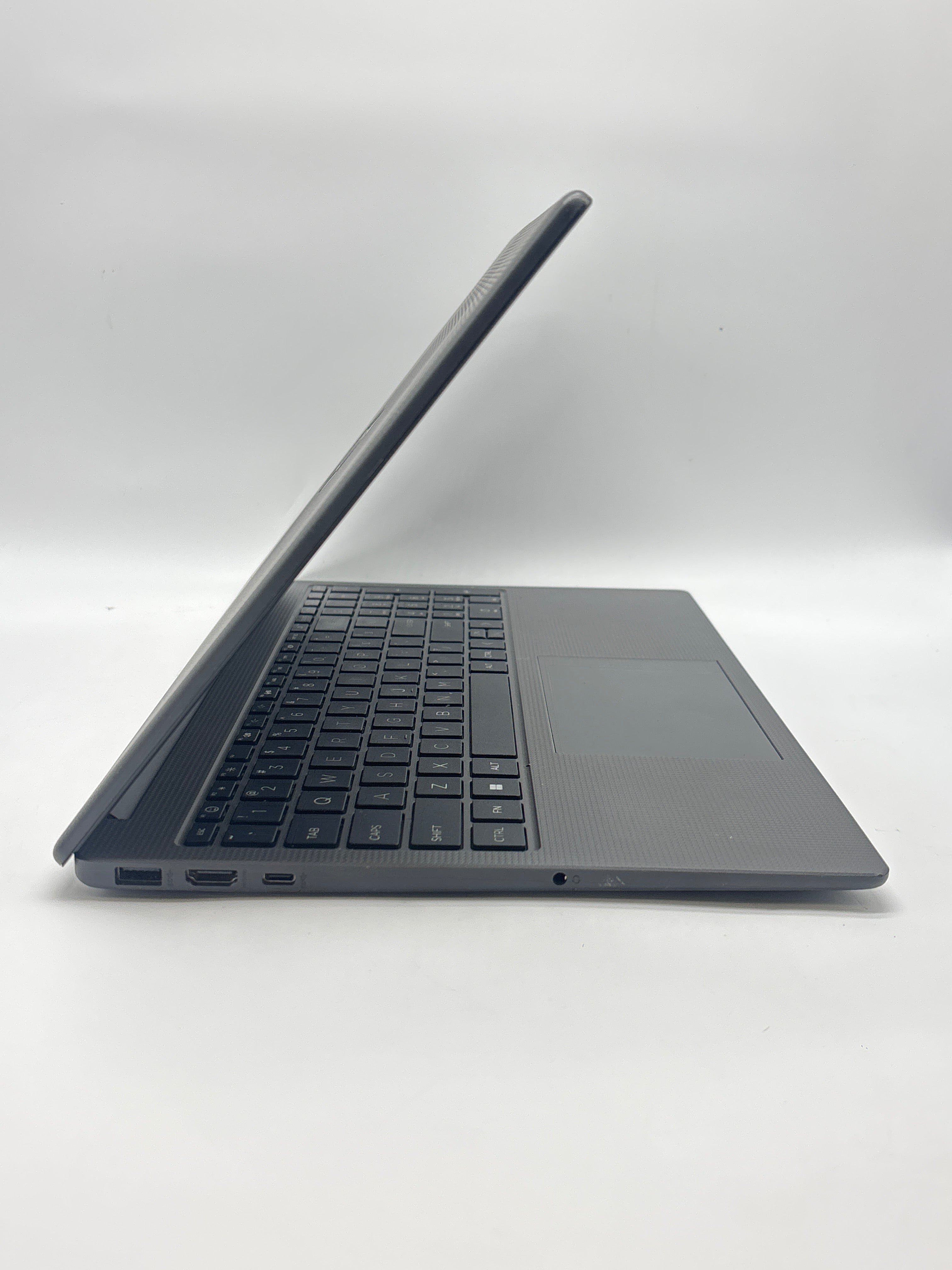 HP 255 G10 Ryzen 3 7320U 8GB RAM 256GB SSD - Used