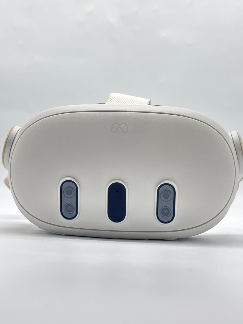 Meta Quest 3 S3A 128GB White VR Headset with Controllers - Used
