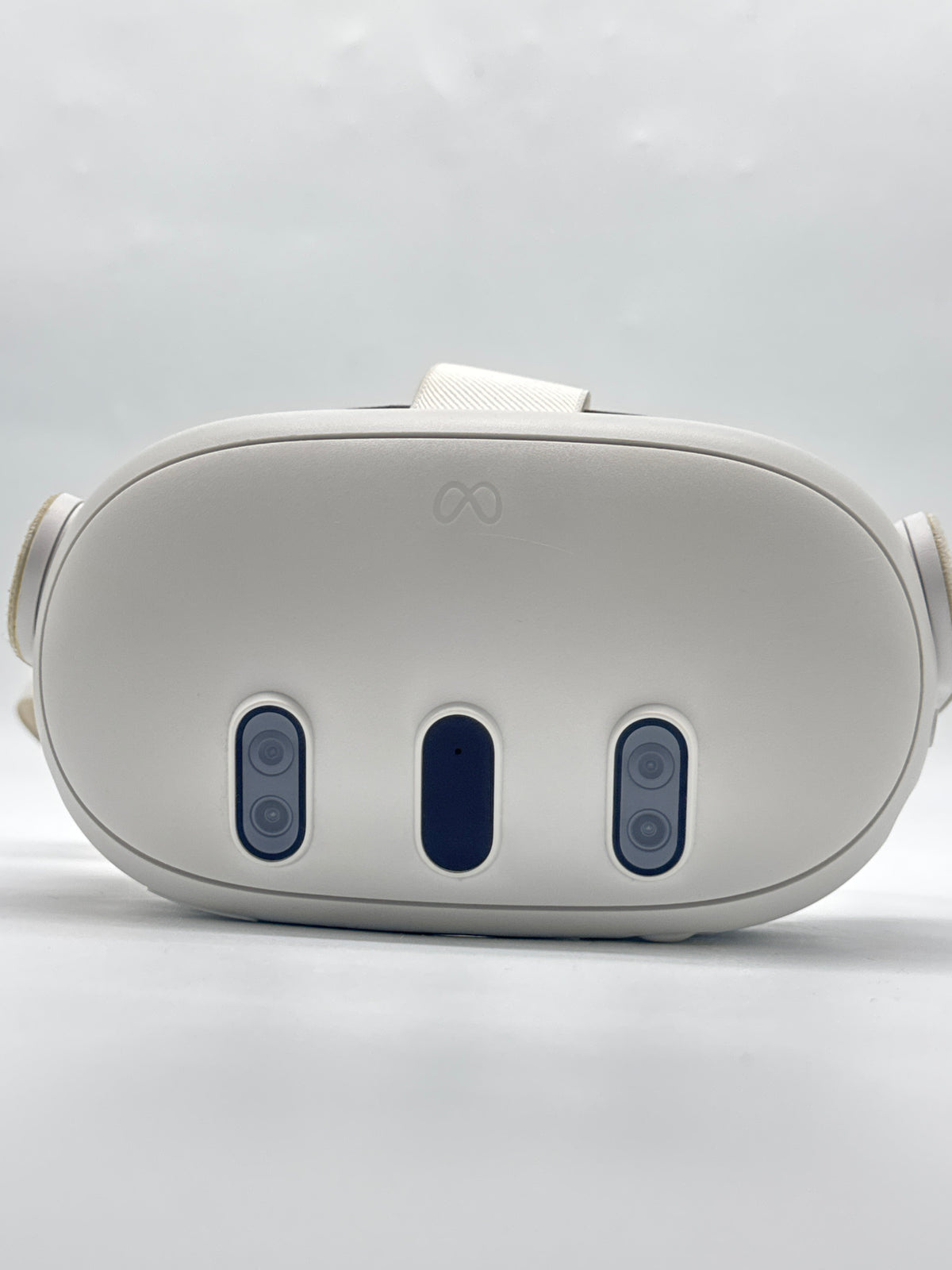 Meta Quest 3 S3A 128GB White VR Headset with Controllers - Used