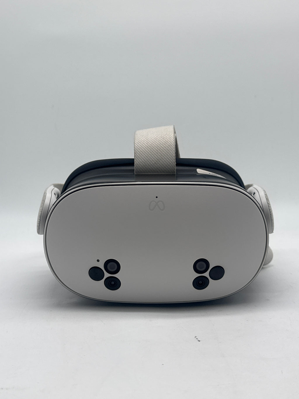 Meta Quest 3S 128GB White VR Headset - For Parts No controllers