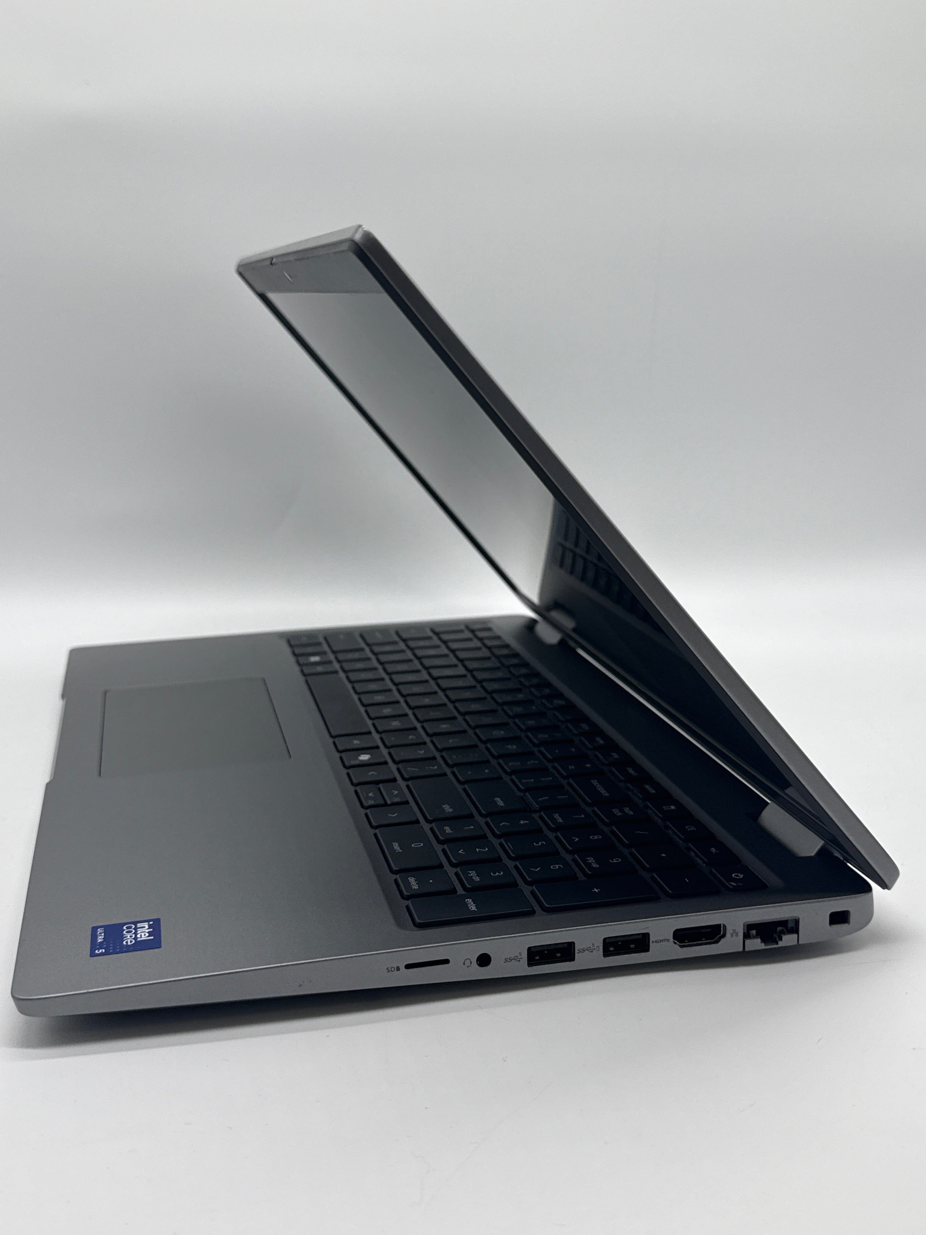 Dell Latitude 5550 Ultra 5 125U 16GB RAM 256GB SSD