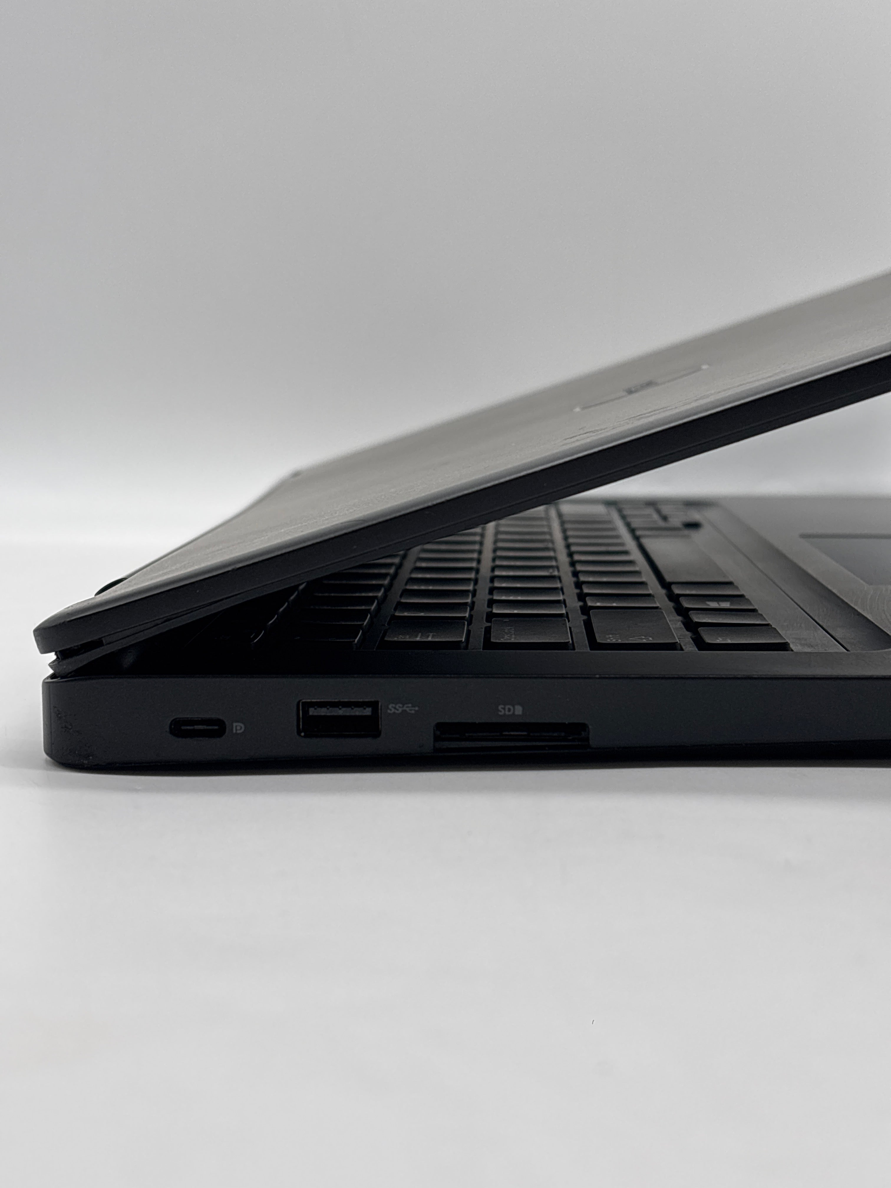 Dell Latitude 5480 i5-6200U 8GB RAM 128GB SSD - Key Missing